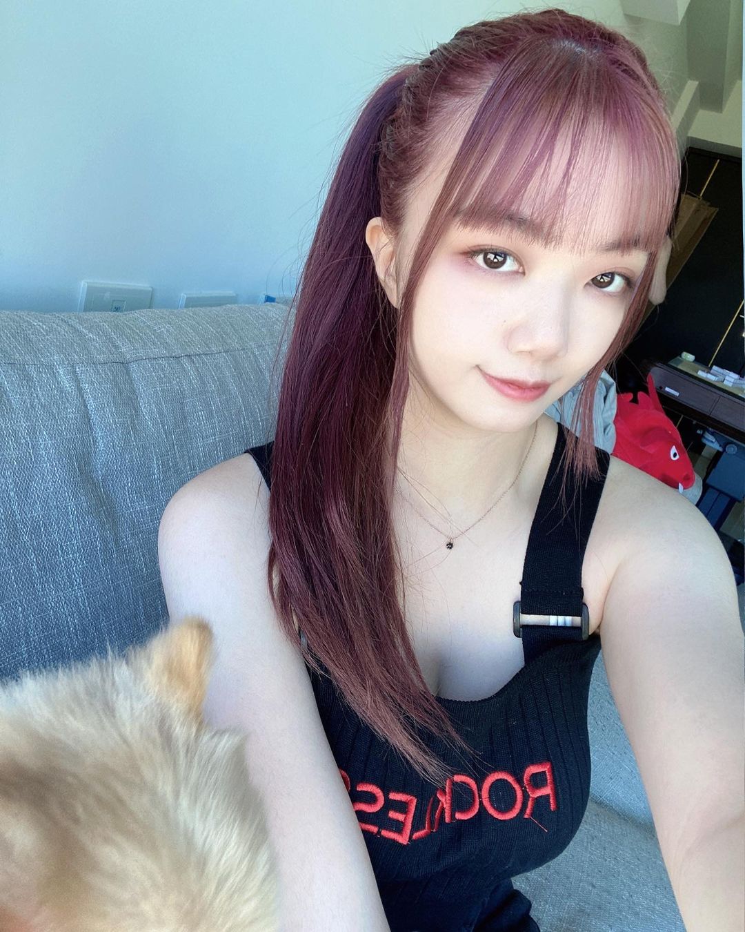 超愛打遊戲的電眼正妹~珈琳-第1章-图片3