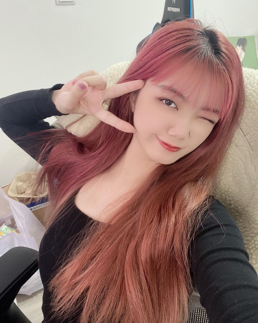 超愛打遊戲的電眼正妹~珈琳-第1章-图片22