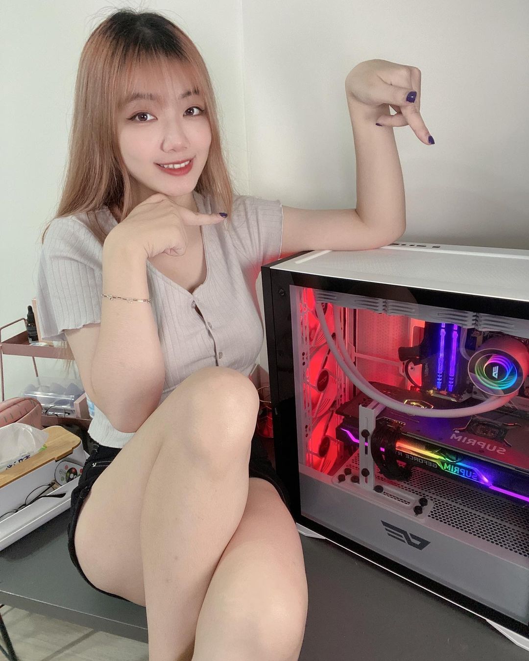 超愛打遊戲的電眼正妹~珈琳-第1章-图片29