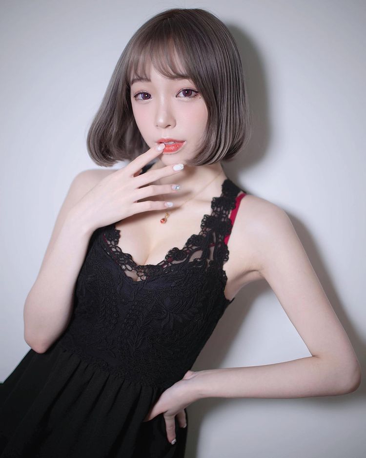 A puppet with a small face.-第1章-图片23