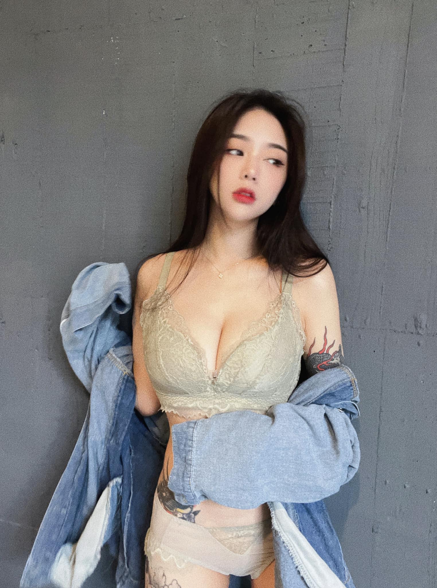 The white beauty artist, Alison.-第1章-图片22