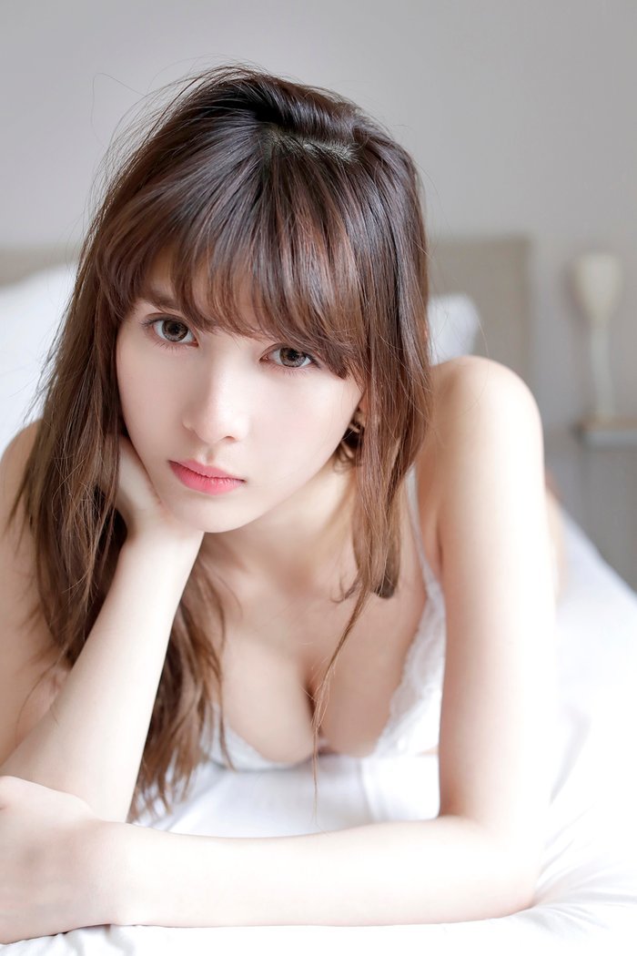 兄控「壞女人」也惹人愛！混血女神アンジェラ芽衣高顏值好身材最勾人！-第1章-图片1