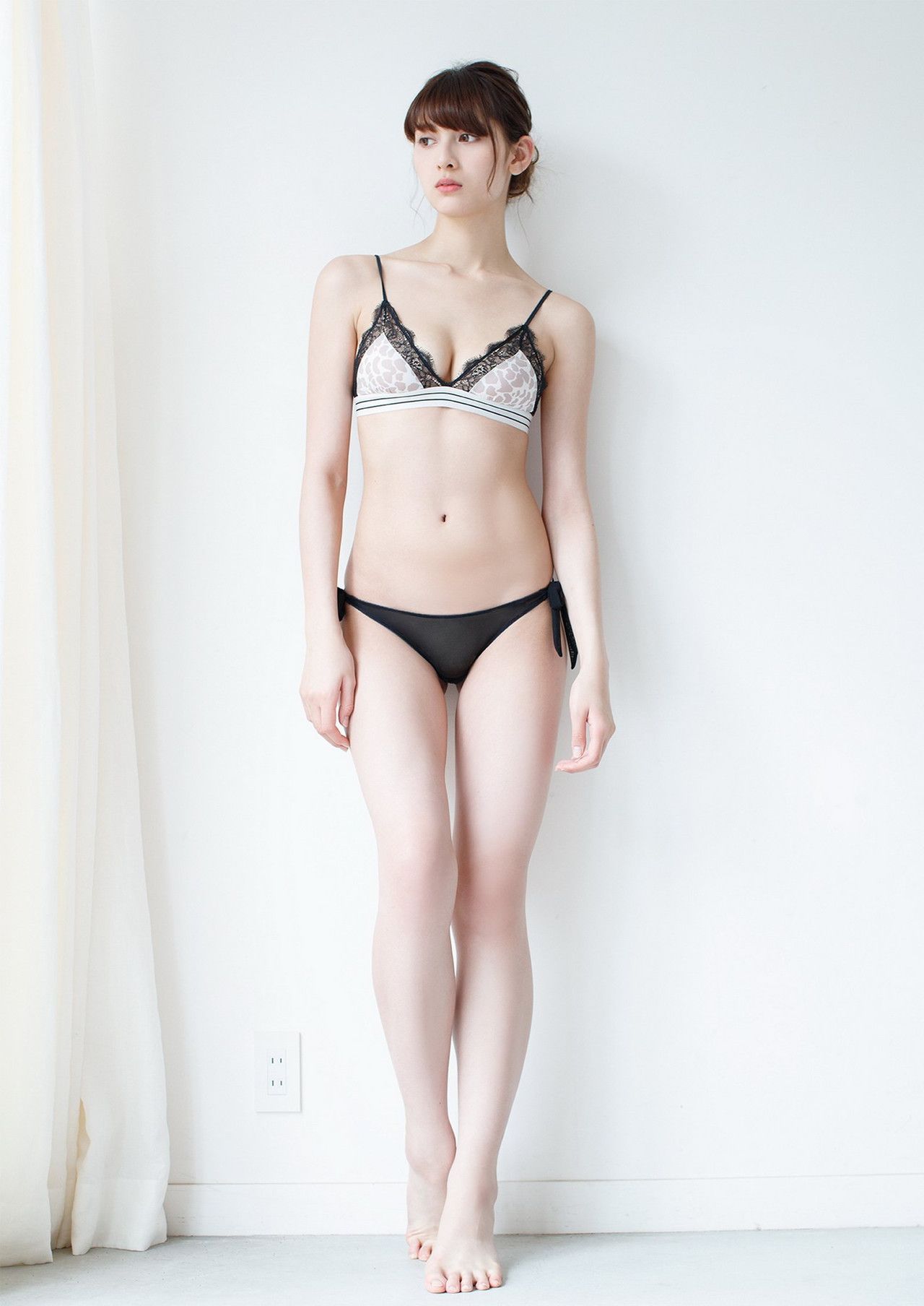 兄控「壞女人」也惹人愛！混血女神アンジェラ芽衣高顏值好身材最勾人！-第1章-图片7