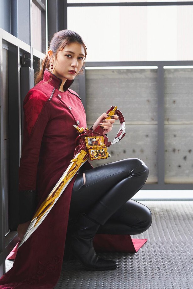 兄控「壞女人」也惹人愛！混血女神アンジェラ芽衣高顏值好身材最勾人！-第1章-图片15