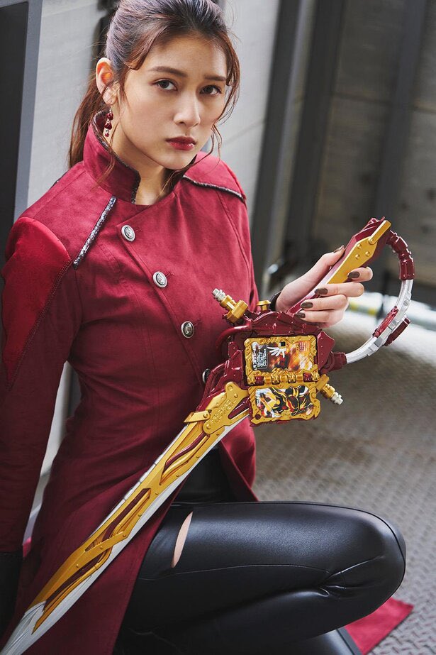 兄控「壞女人」也惹人愛！混血女神アンジェラ芽衣高顏值好身材最勾人！-第1章-图片17