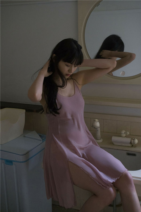 鶴嶋乃愛機器女秘書「伊茲」擁有好身材！慵懶微冷豔讓人難忘！-第1章-图片10