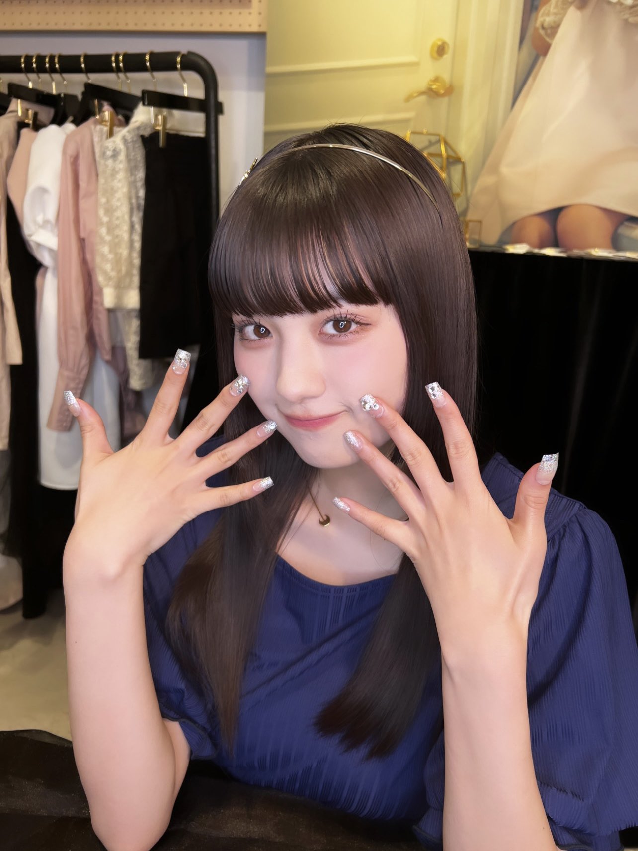 鶴嶋乃愛機器女秘書「伊茲」擁有好身材！慵懶微冷豔讓人難忘！-第1章-图片28