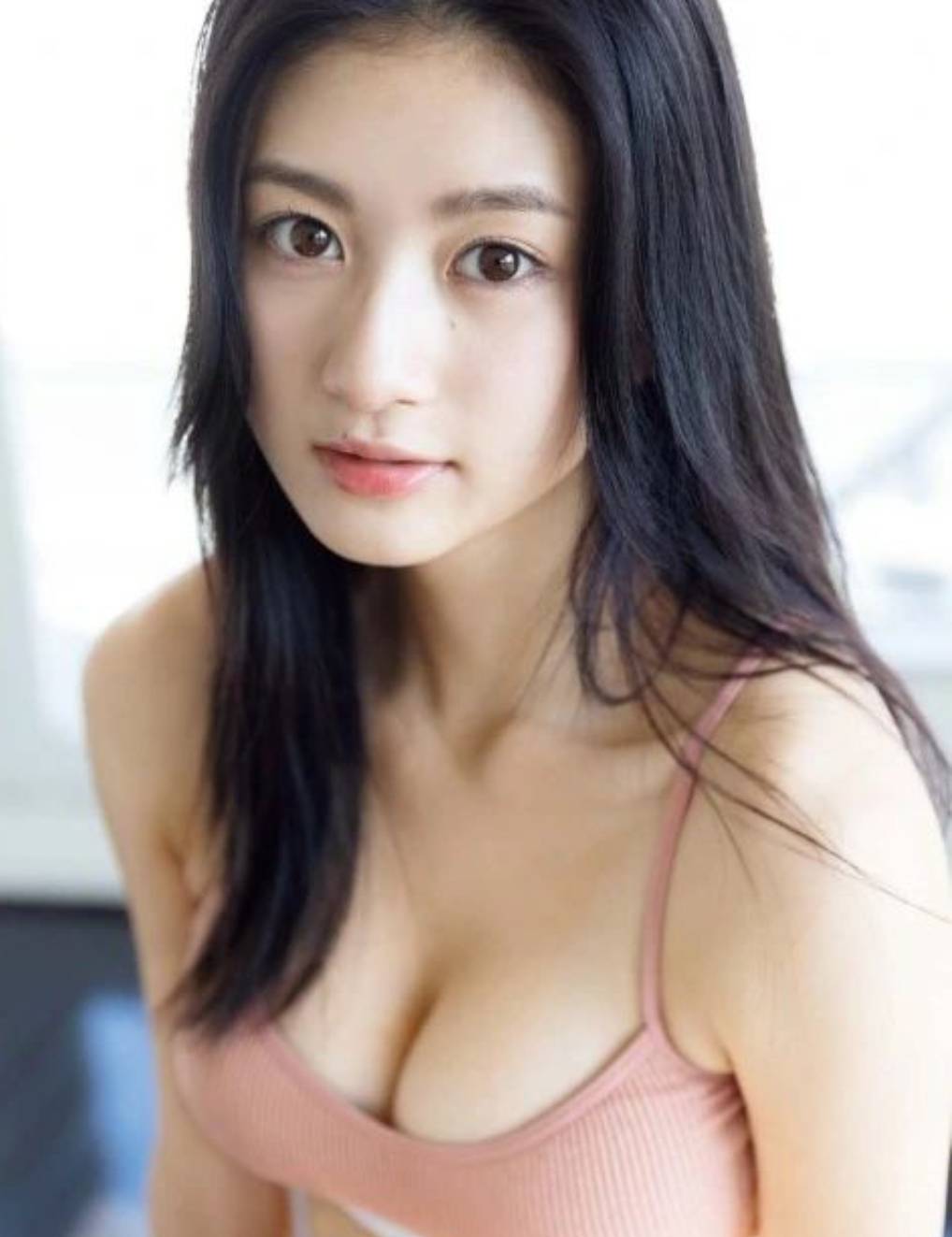 花季般的年齡美麗的女演員吉田明裡-第1章-图片5