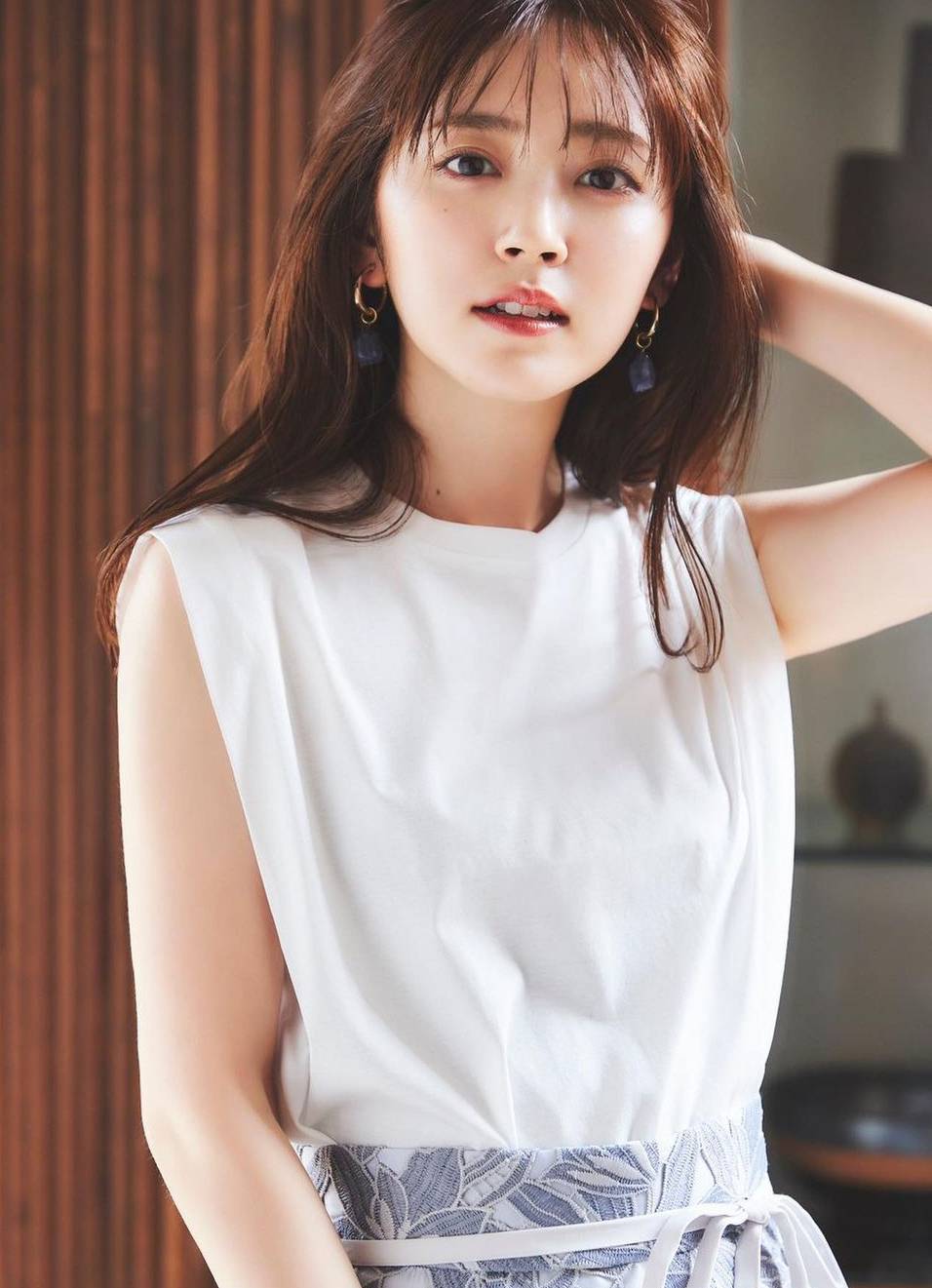 唱跳偶像歌手模特兒網路節目主持人鈴木愛理-第1章-图片9