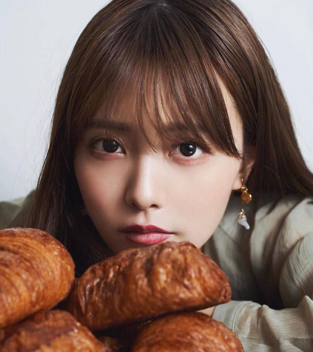 清澈的眼眸以及吹彈可破的白皙皮膚新田幸香-第1章-图片9