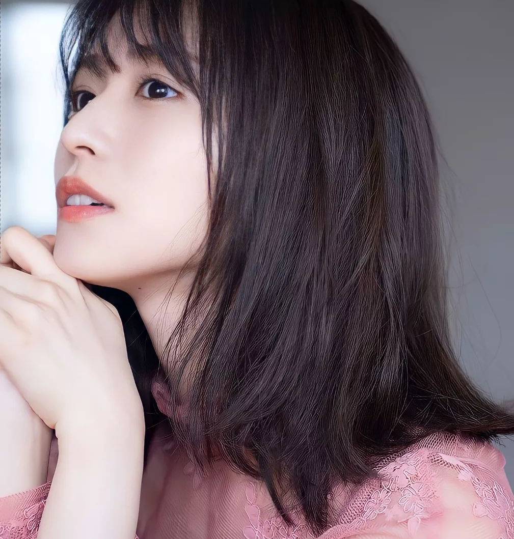 外型甜美清純寫真集深受好評長濱禰留-第1章-图片1