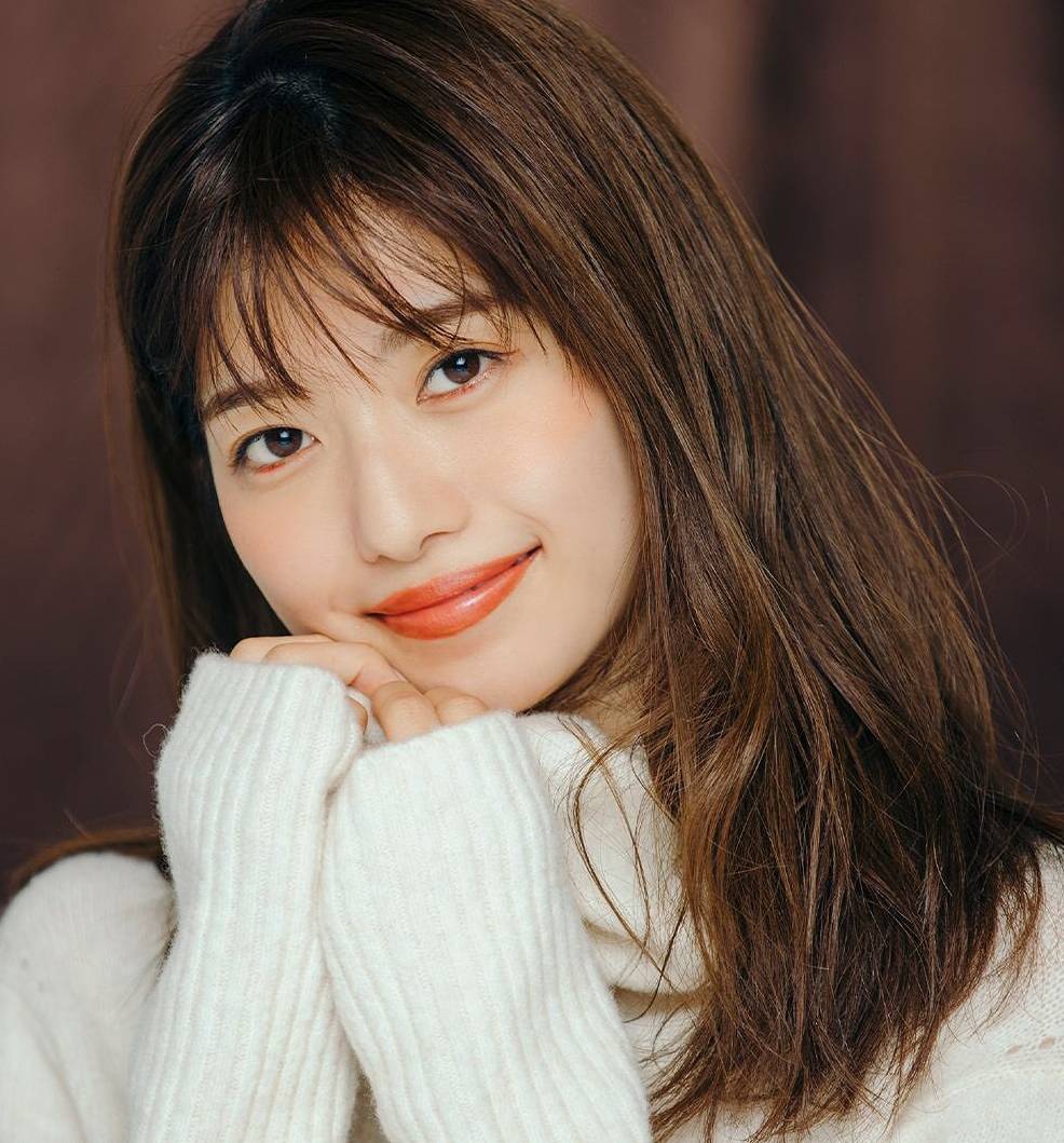 冷冷風格清秀氣質的容貌小室安未