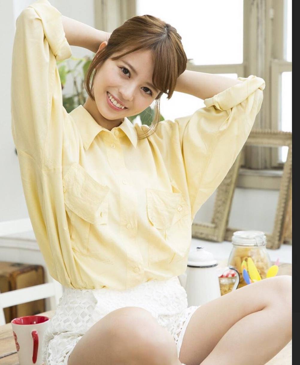 清純脫衣大紅混血好身材寫真出道 吉崎綾-第1章-图片2