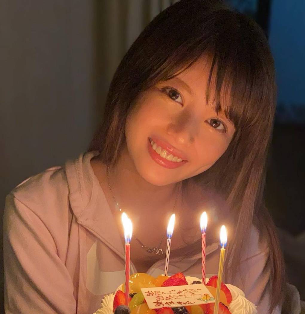 清純脫衣大紅混血好身材寫真出道 吉崎綾-第1章-图片9