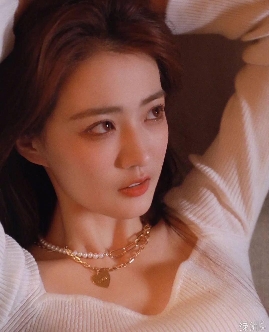 擁有一張精緻瓜子臉和逆天身材徐璐-第1章-图片5