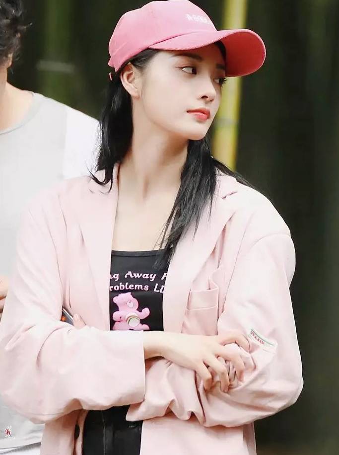 韓國女子團體I.O.I中唯一的中國成員周潔瓊-第1章-图片6