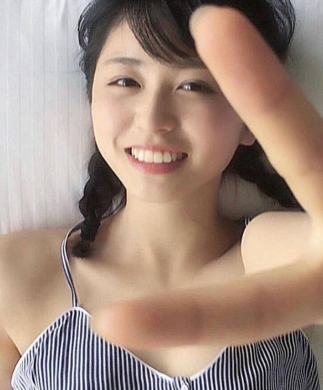 女性個人寫真集週榜銷量歷代第三位長濱禰留-第1章-图片3