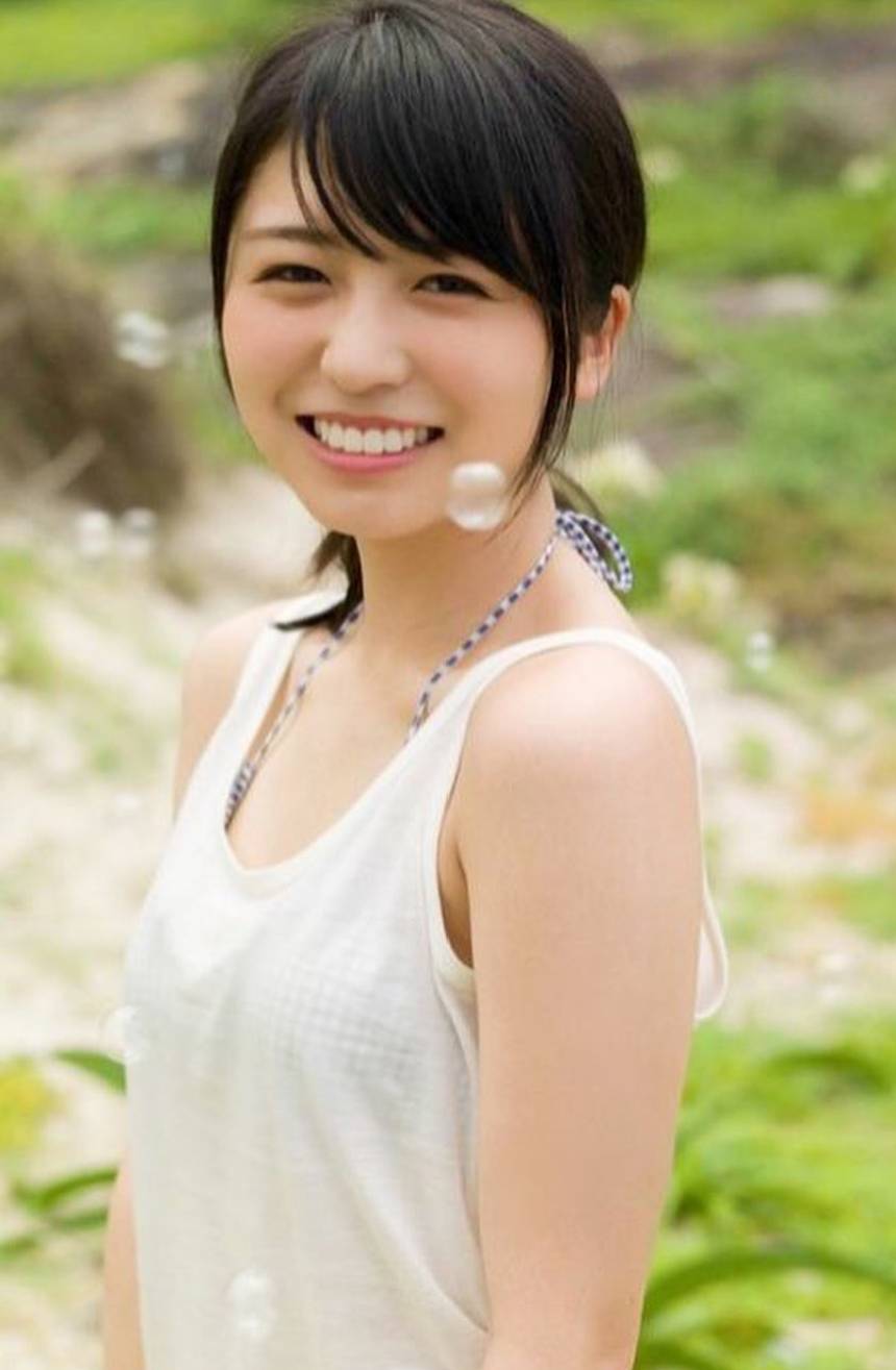 女性個人寫真集週榜銷量歷代第三位長濱禰留-第1章-图片12