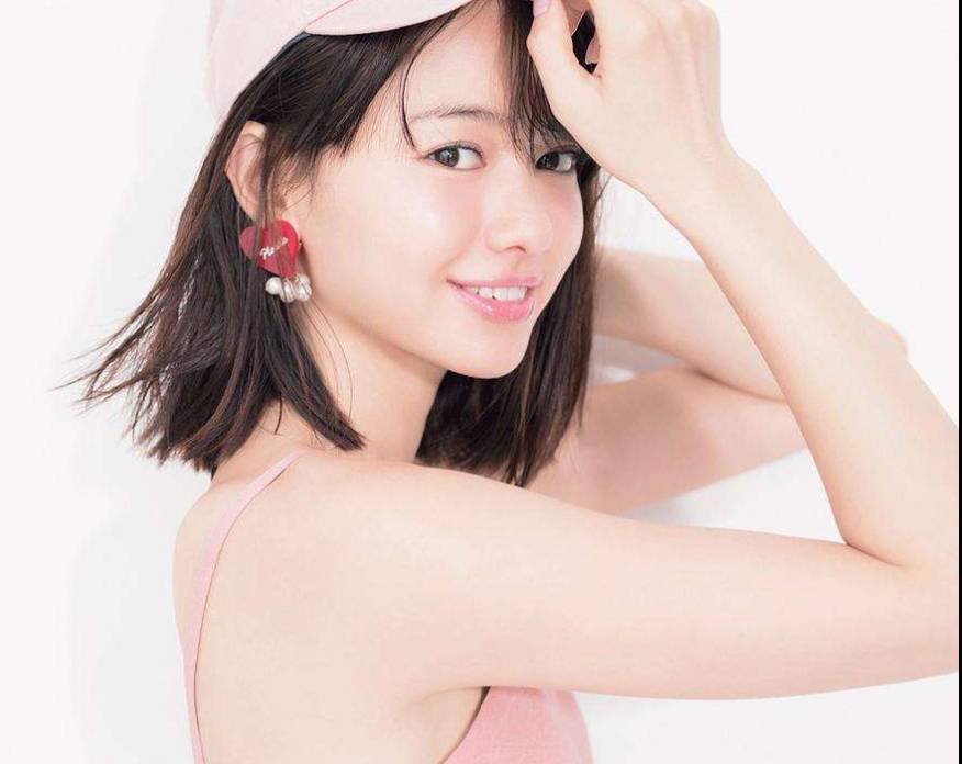 清純氣息與魅力性格兼具──山本舞香-第1章-图片1