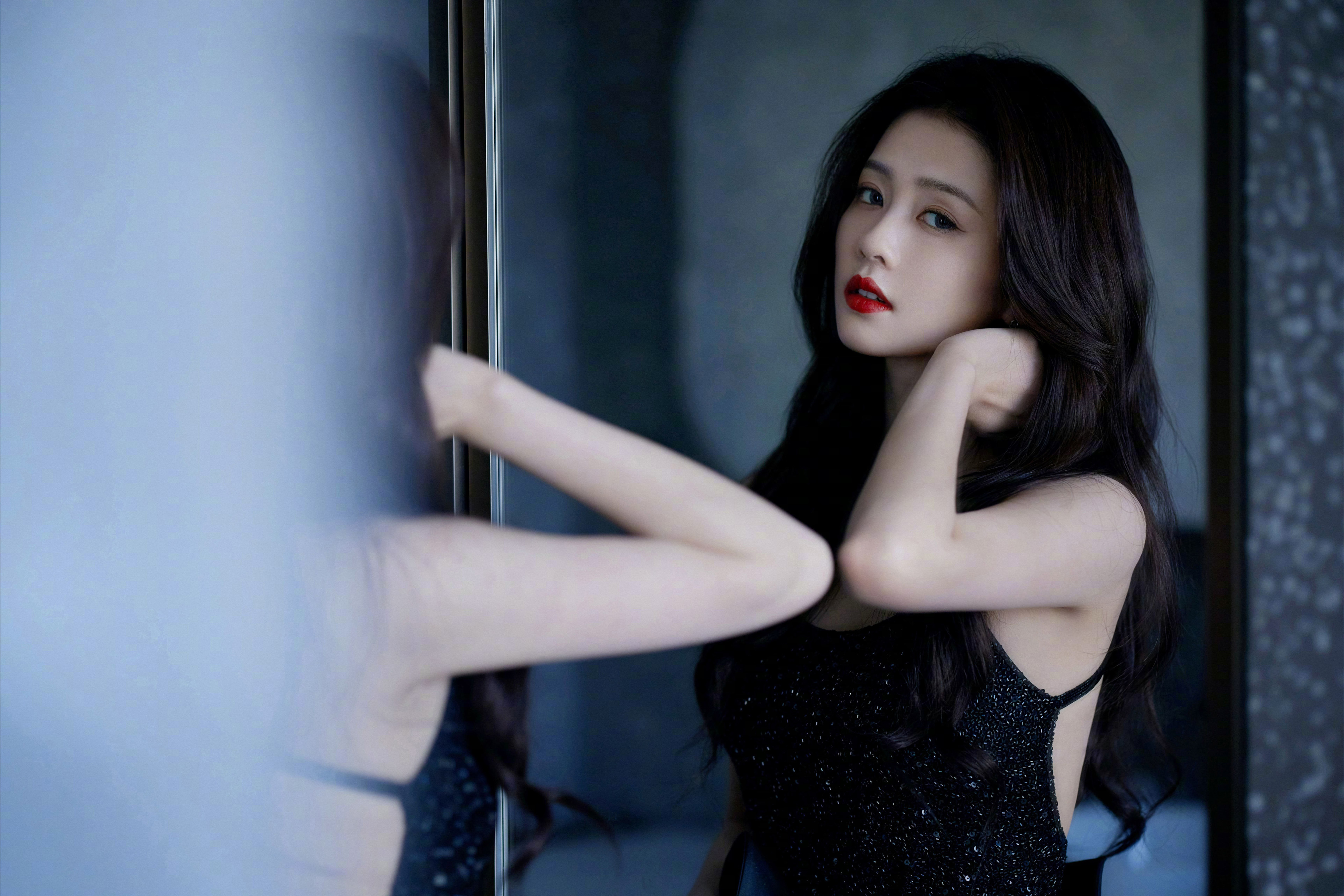 攬鏡幽居藏風華—白鹿 [高清套圖]-第1章-图片3