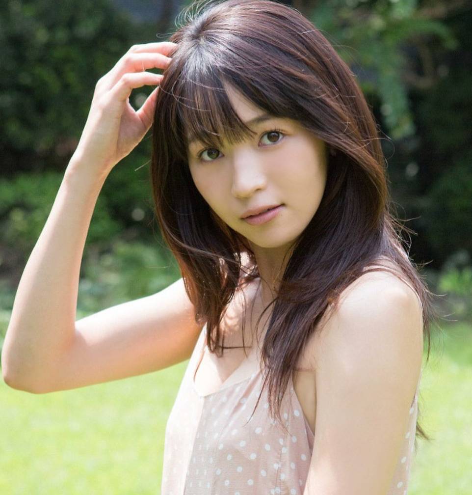 日菲混血女星是甜美與火辣的綜合體傳谷英里香-第1章-图片6