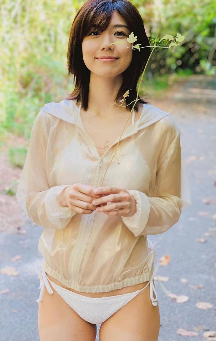 賽車女郎進軍日本寫真界一炮而紅-第1章-图片9