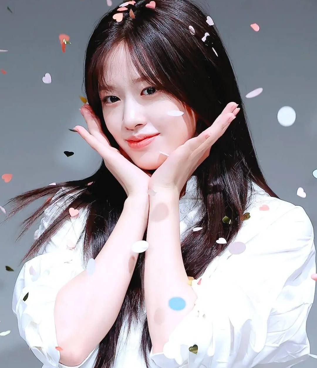 又帥又美，新生代有演員臉的女愛豆安俞真-第1章-图片1