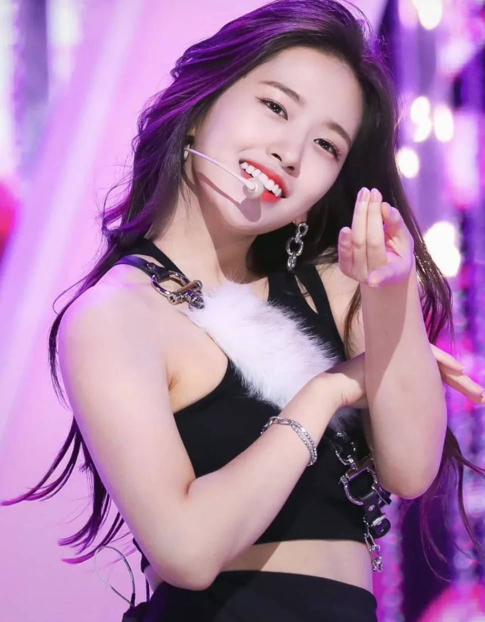 又帥又美，新生代有演員臉的女愛豆安俞真-第1章-图片5