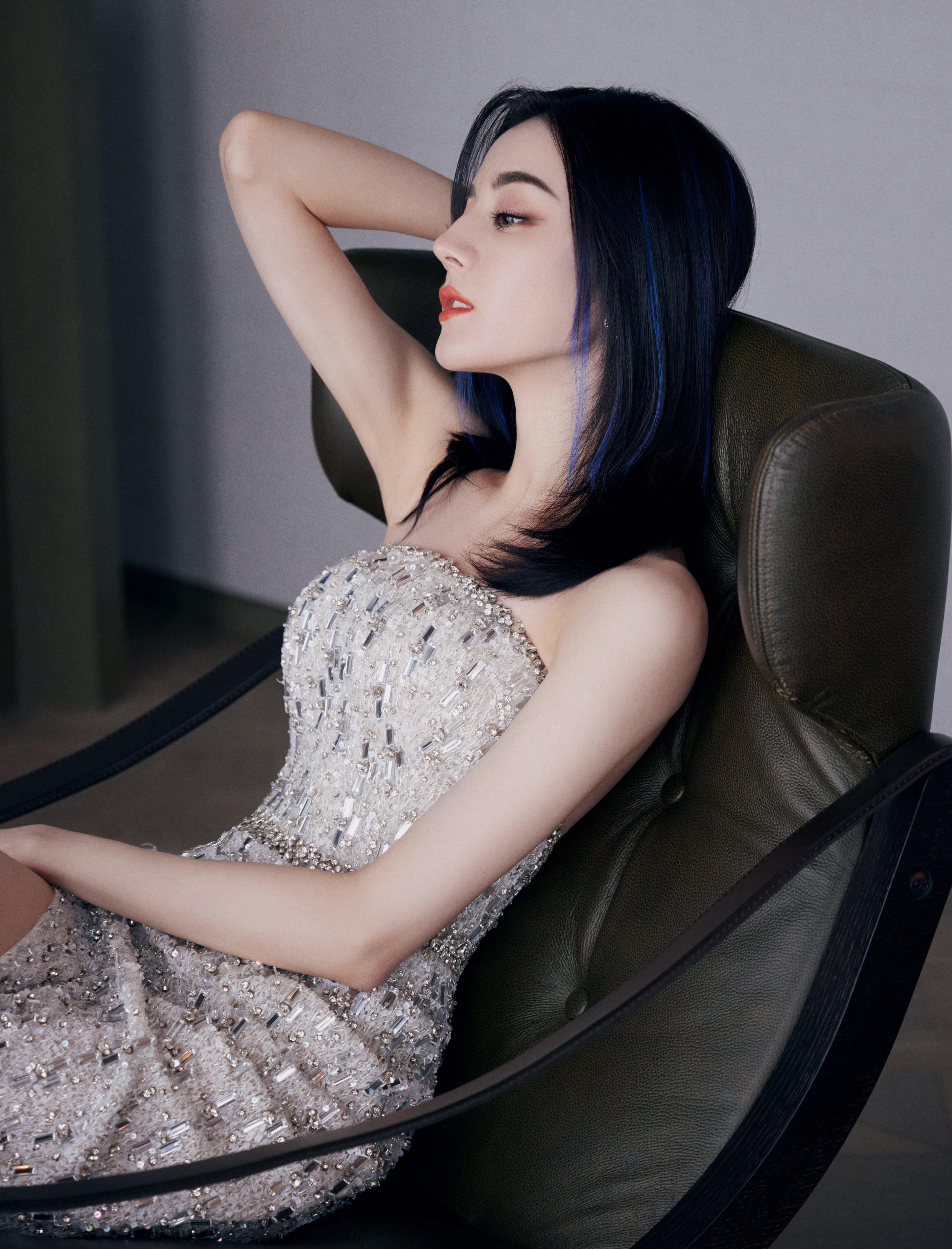 抹胸露背裝—迪麗熱巴[高清套圖]-第1章-图片2