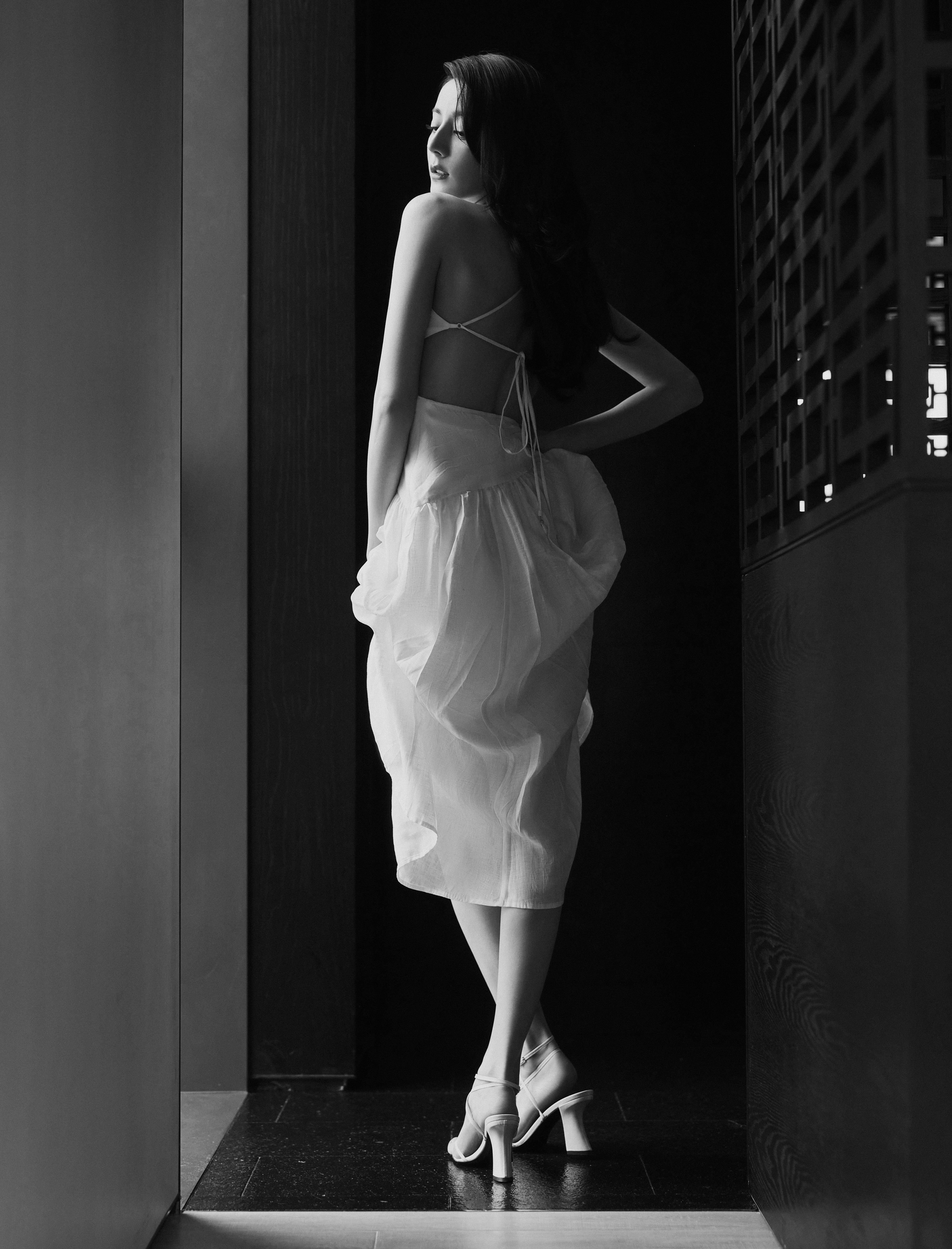 抹胸露背裝—迪麗熱巴[高清套圖]-第1章-图片13