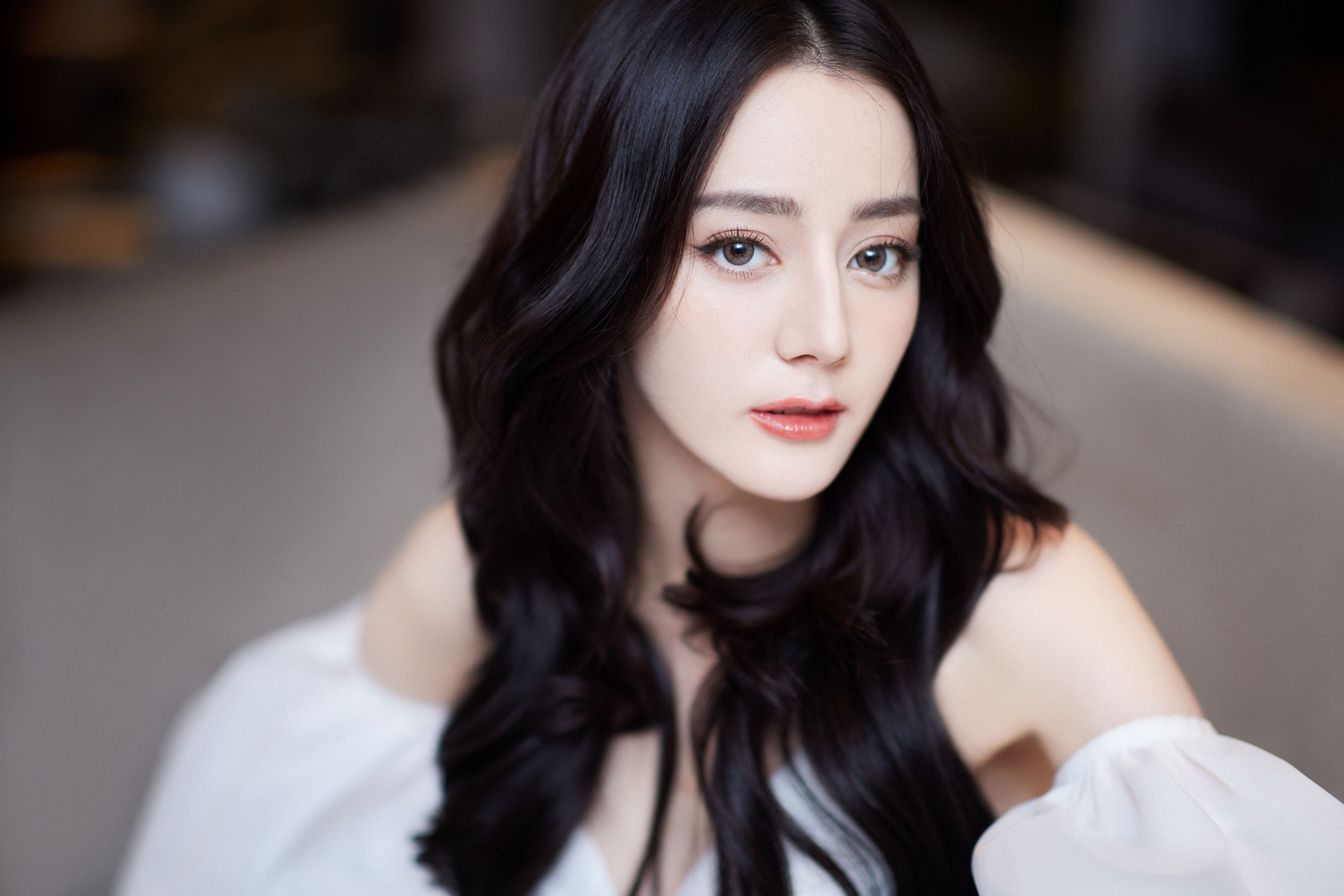 素白意純潔—迪麗熱巴[高清套圖]-第1章-图片2