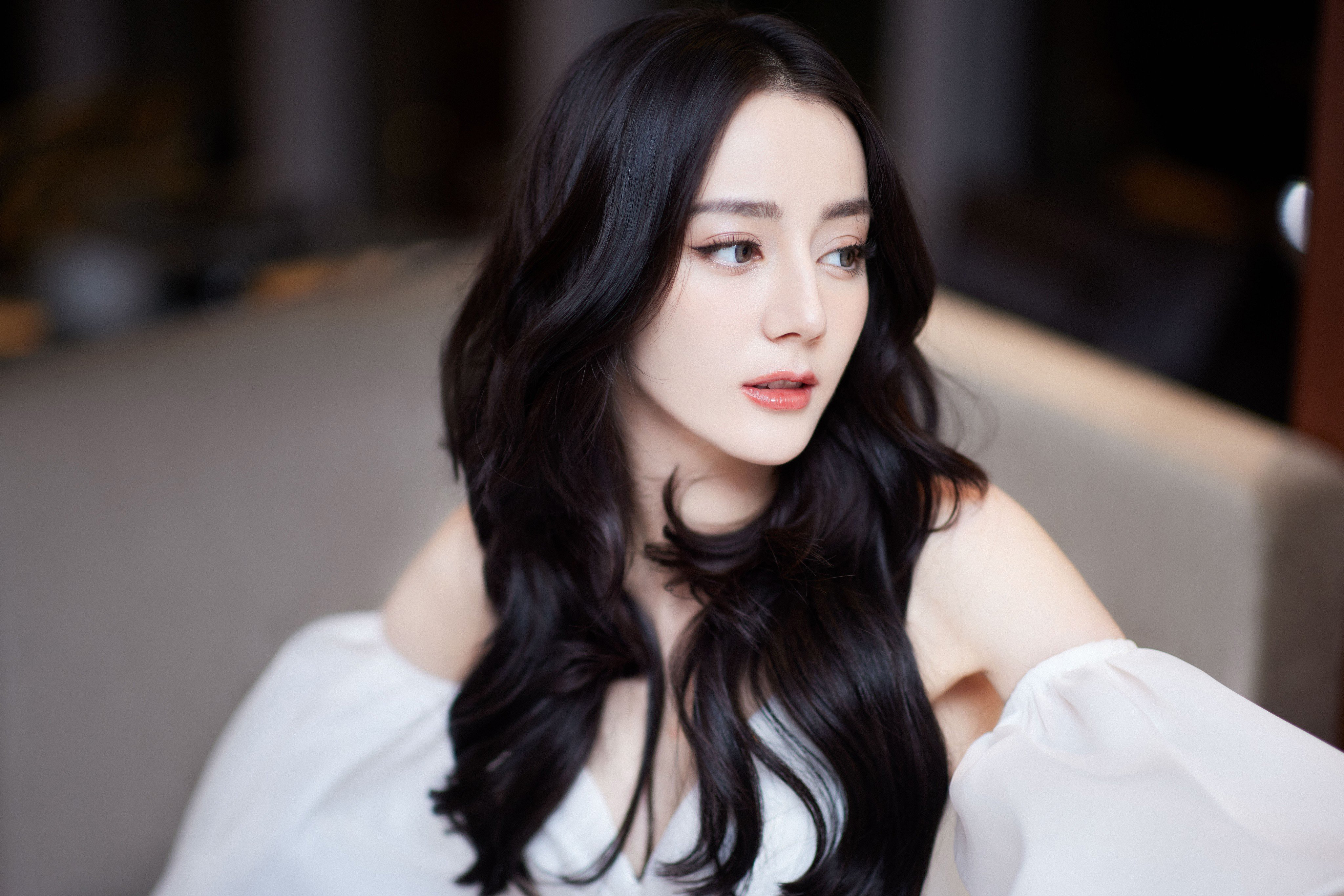 素白意純潔—迪麗熱巴[高清套圖]-第1章-图片4