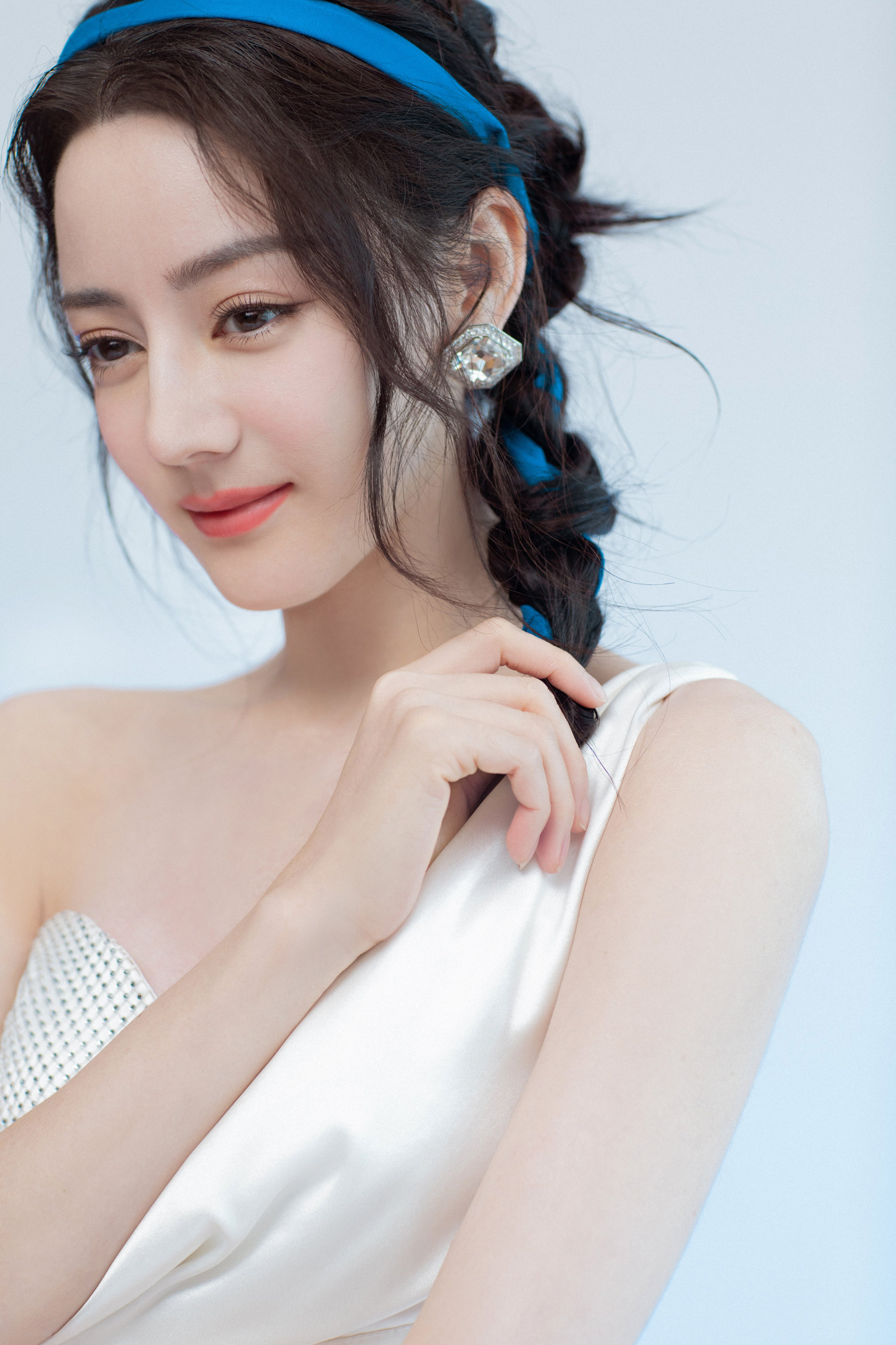 素白意純潔—迪麗熱巴[高清套圖]-第1章-图片12