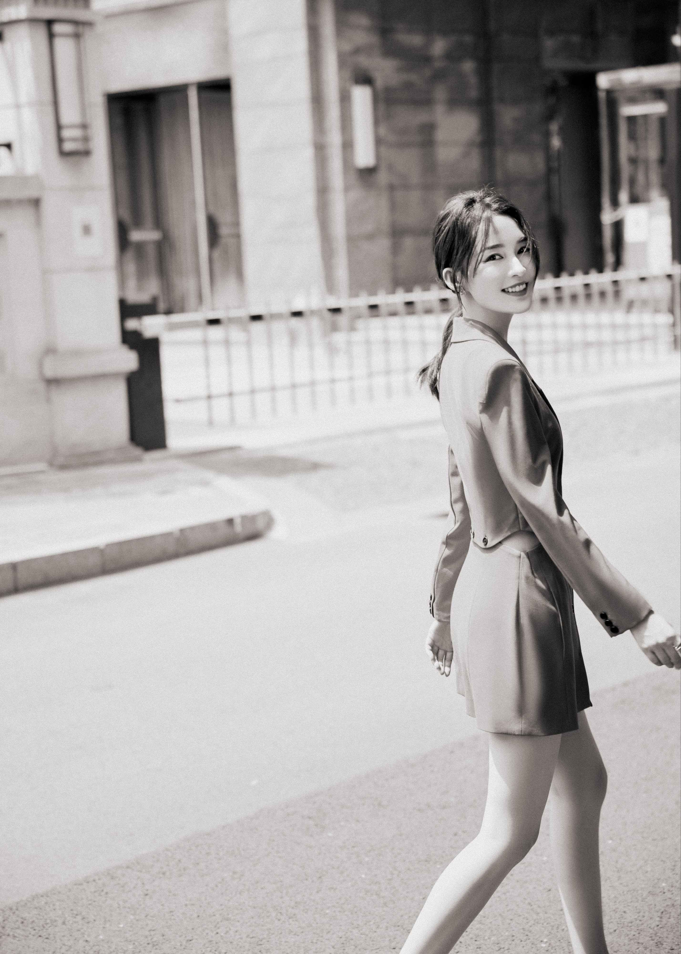 朱顏紅衫高馬尾—李沁[高清套圖]-第1章-图片27