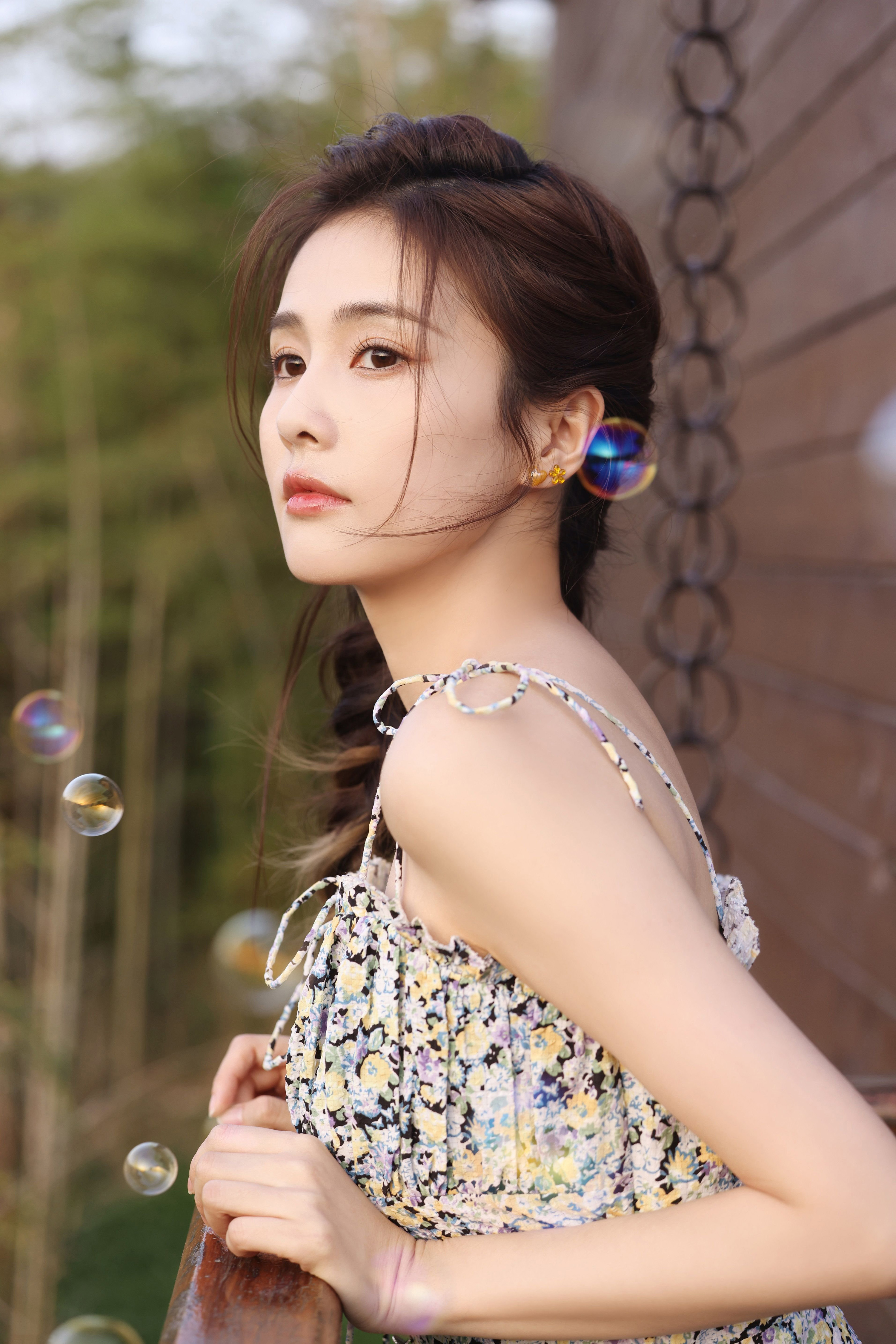 香肩小露沐晨曦—白鹿 [高清套圖]-第1章-图片13