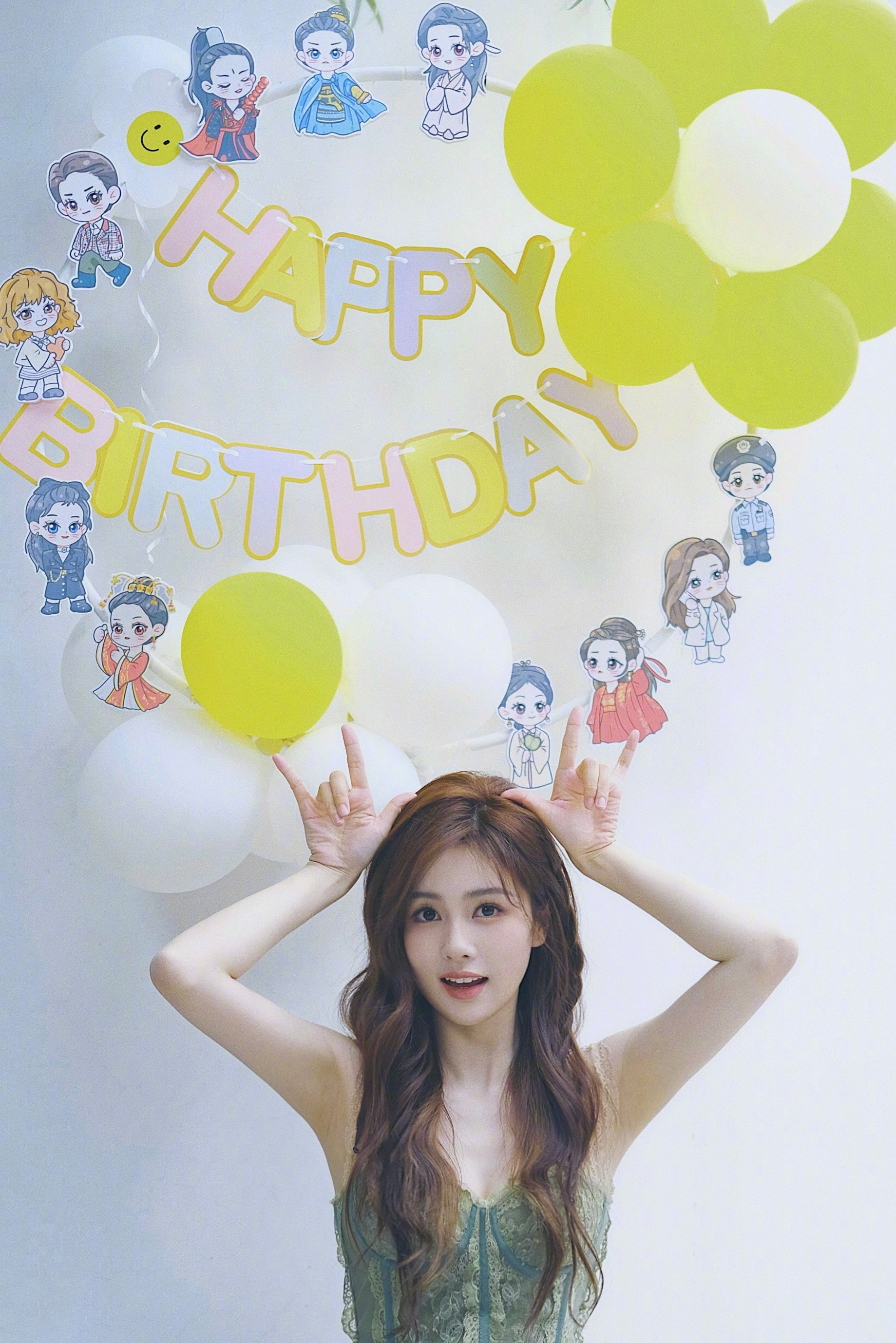 一身碧綠歡慶生—白鹿 [高清套圖]-第1章-图片9