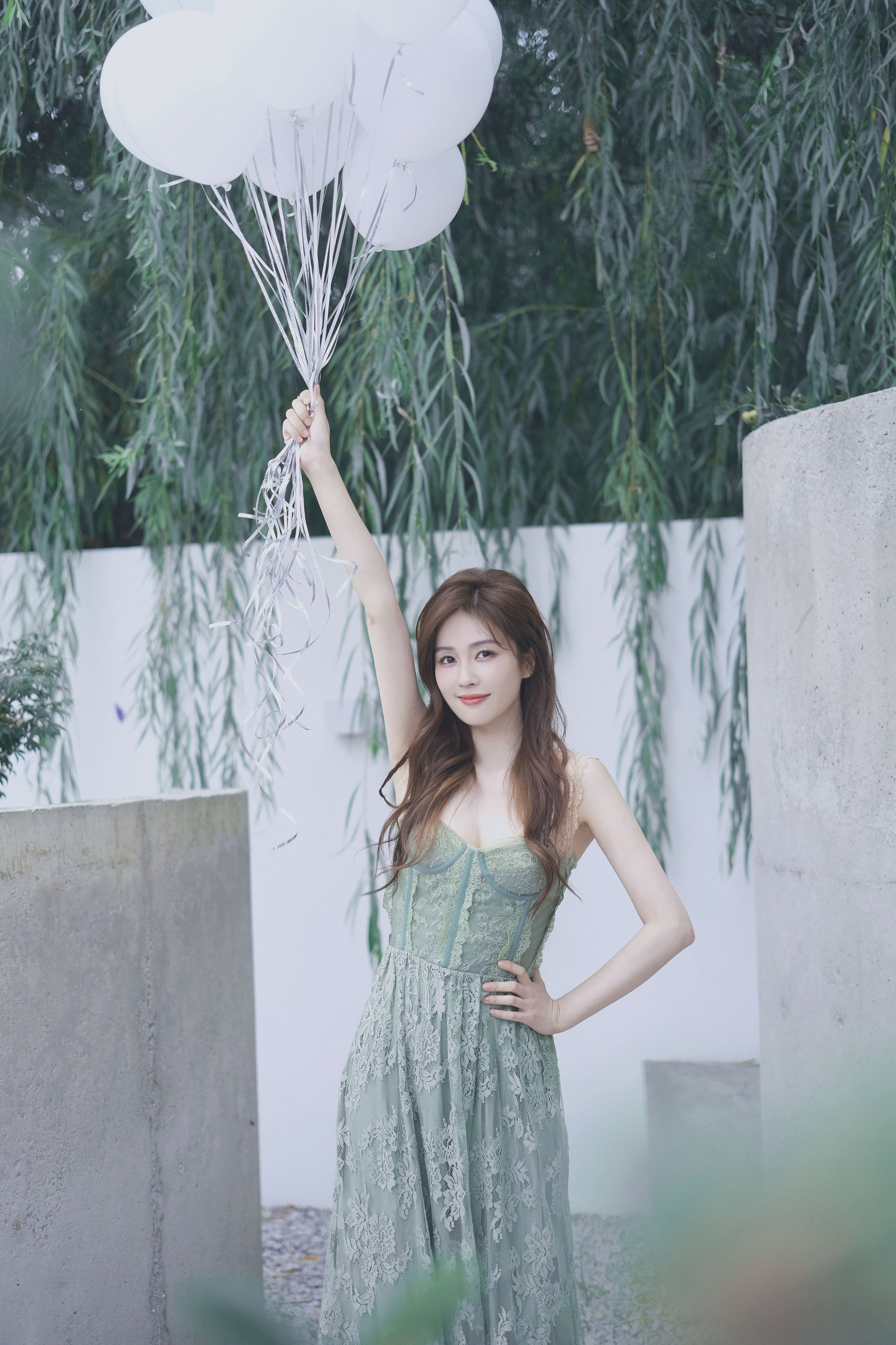 一身碧綠歡慶生—白鹿 [高清套圖]-第1章-图片12