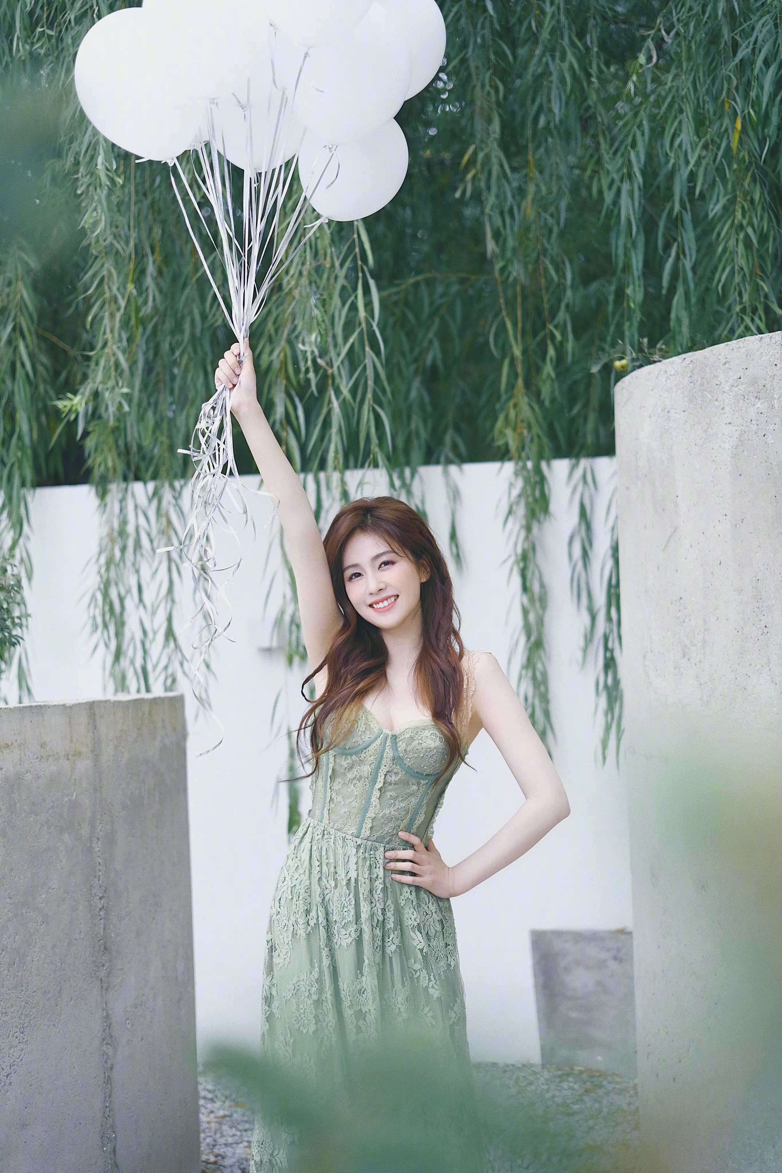 一身碧綠歡慶生—白鹿 [高清套圖]-第1章-图片14