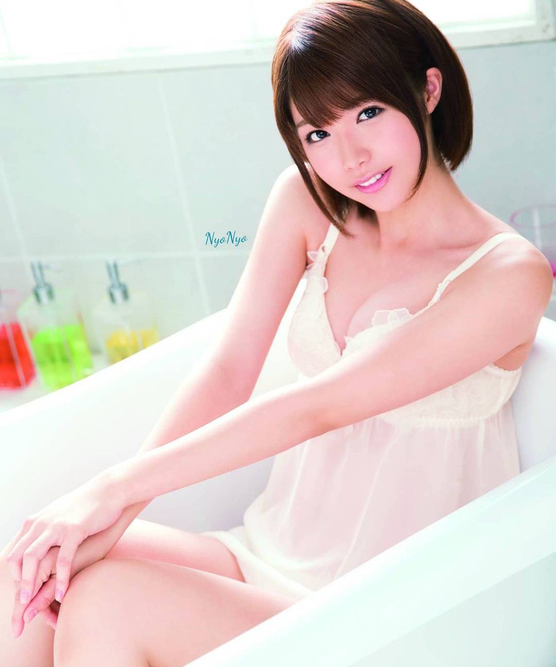 甫登場就襲捲AV界奪下最優秀新人賞伊東千奈美-第1章-图片4