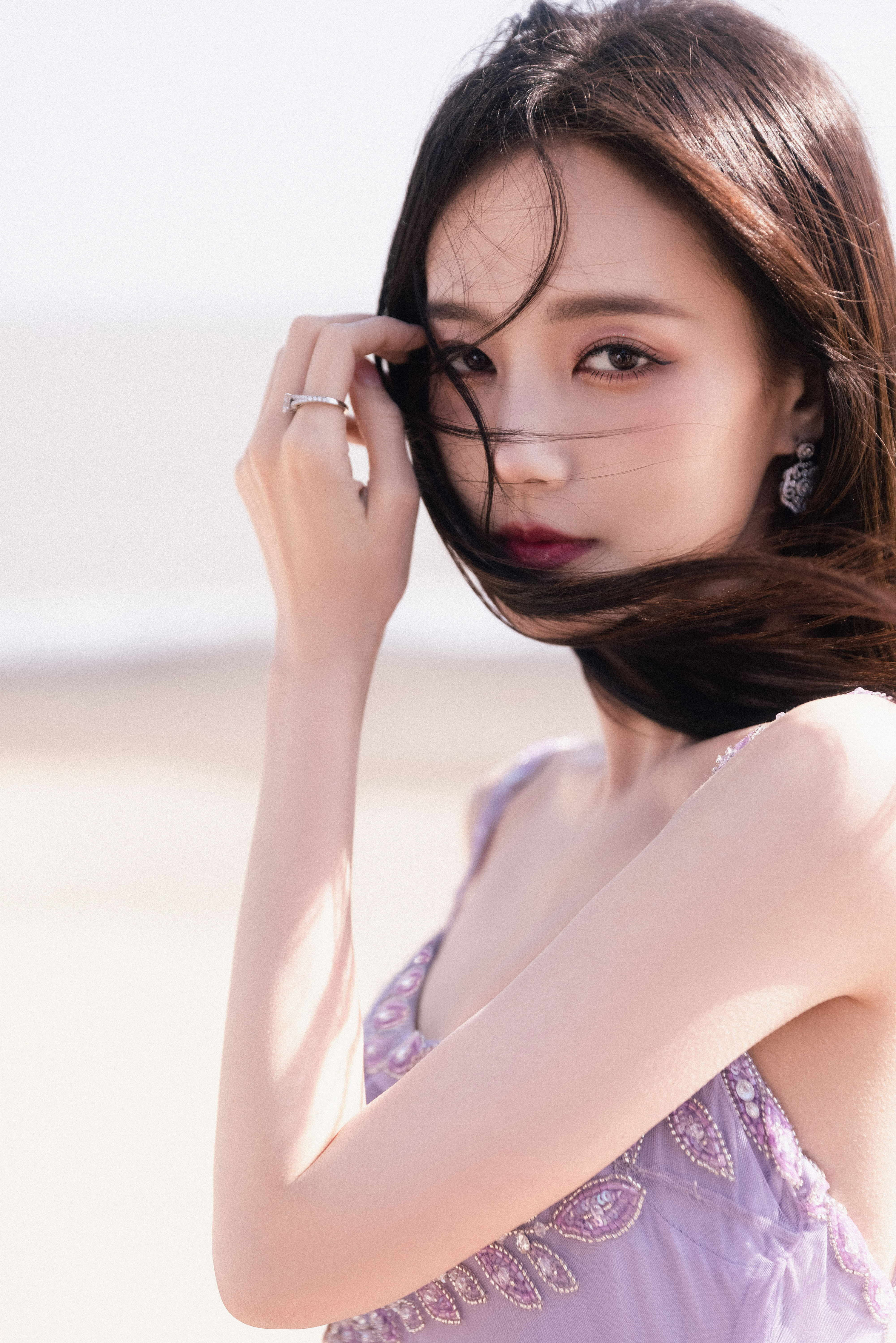 紫色迷霧望無垠—李一桐[高清套圖]-第1章-图片1