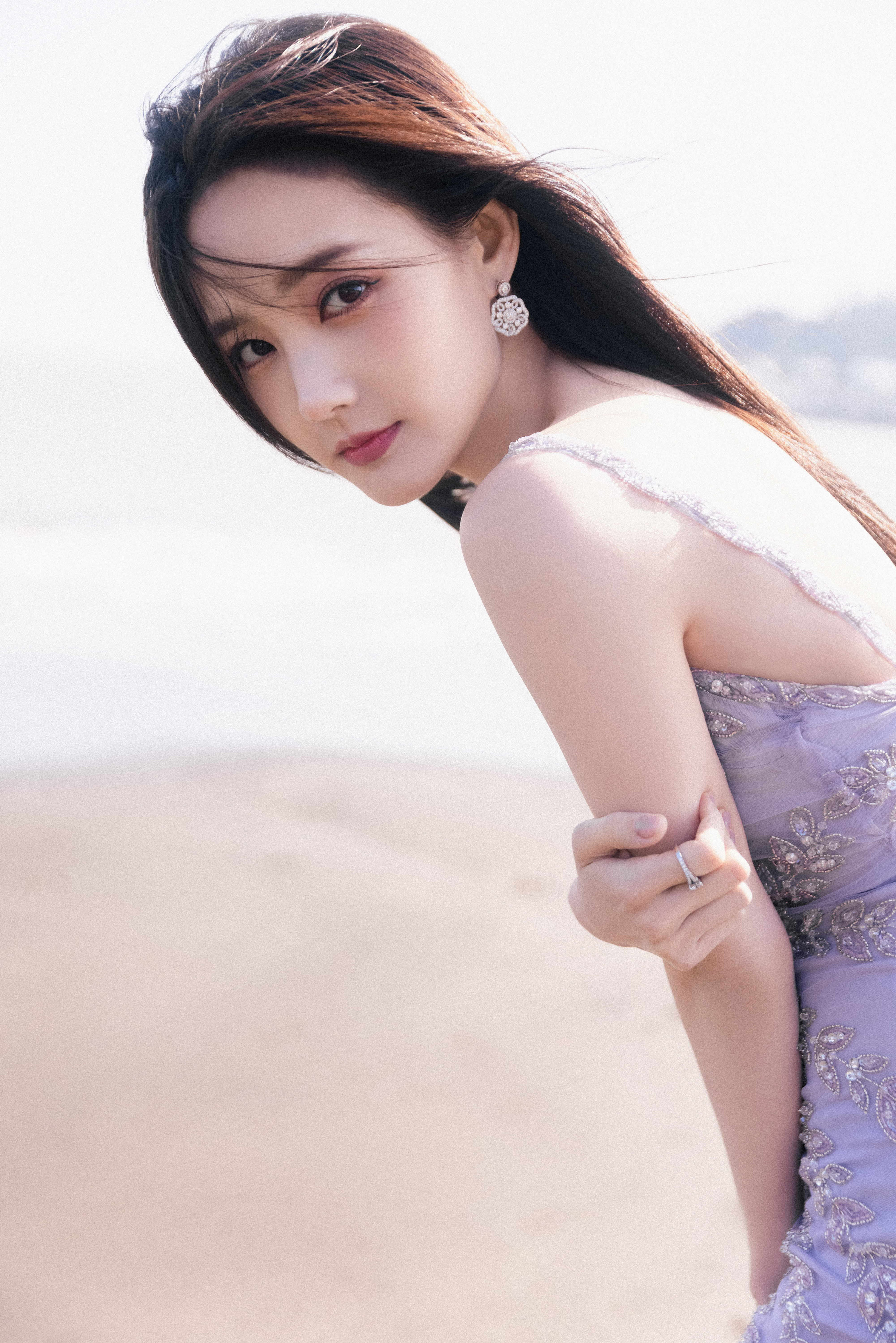 紫色迷霧望無垠—李一桐[高清套圖]-第1章-图片2