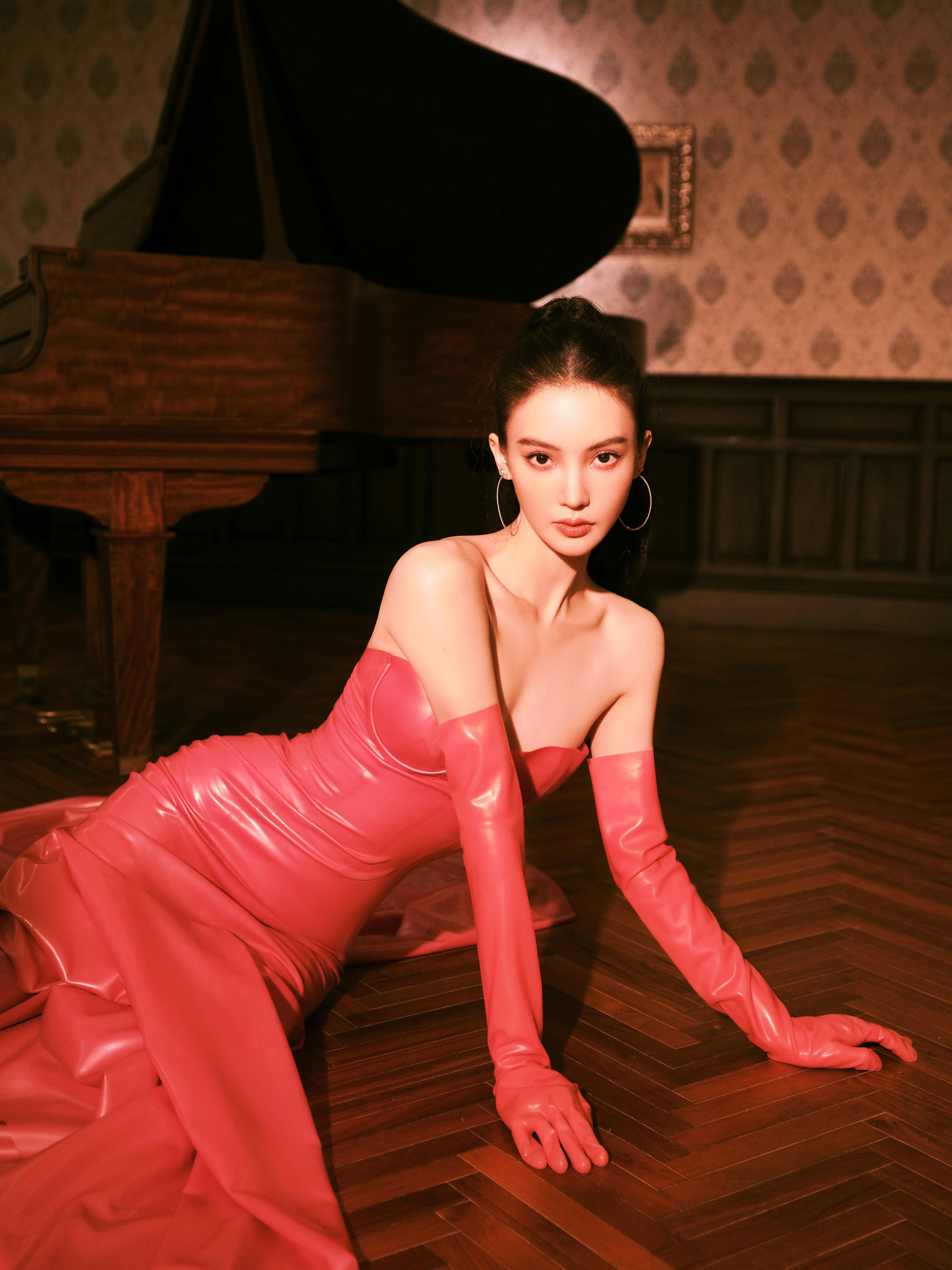 一束桃花千朵紅—金晨[高清套圖]-第1章-图片2