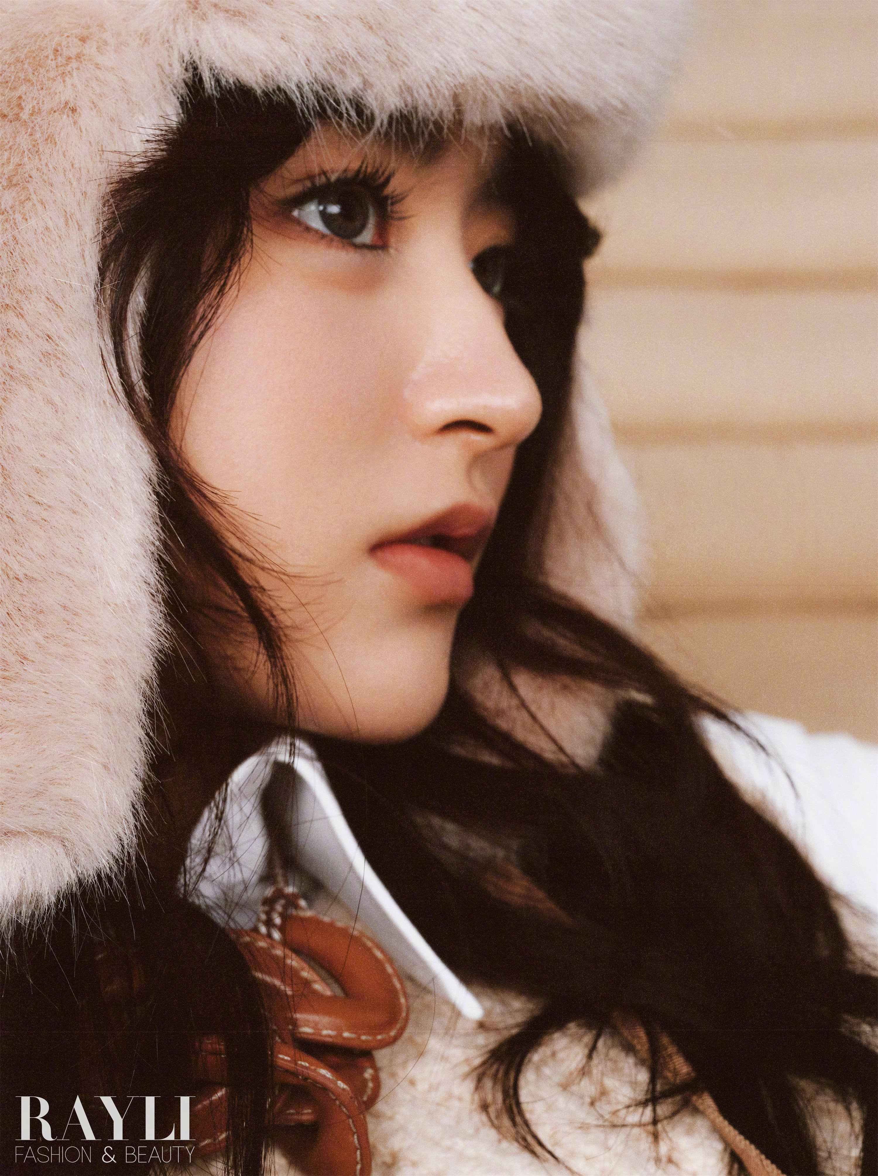 RAYLI服裝美容雜誌—金子涵[高清套圖]-第1章-图片2