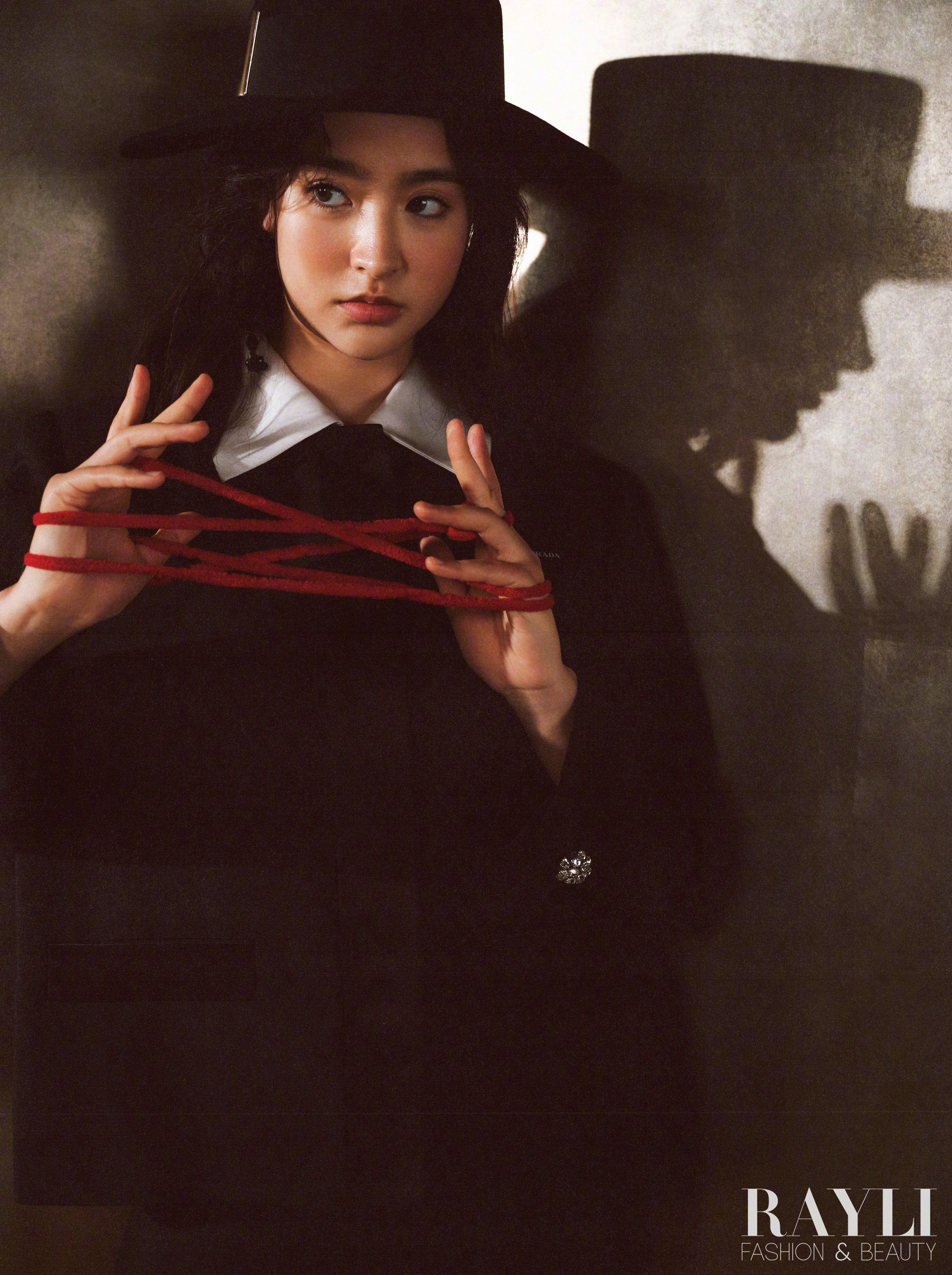 RAYLI服裝美容雜誌—金子涵[高清套圖]-第1章-图片7