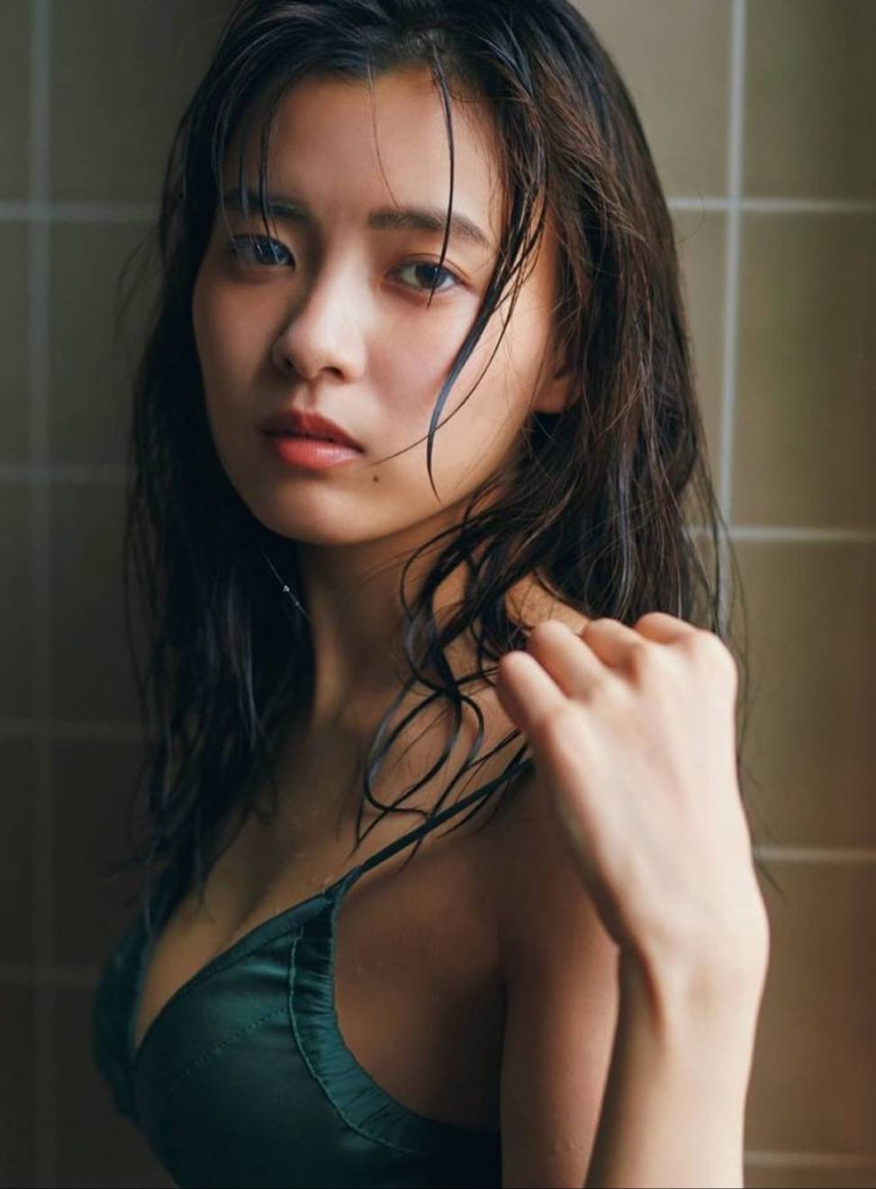 寫真美翻 鋼琴書法全都會新條由芽-第1章-图片6