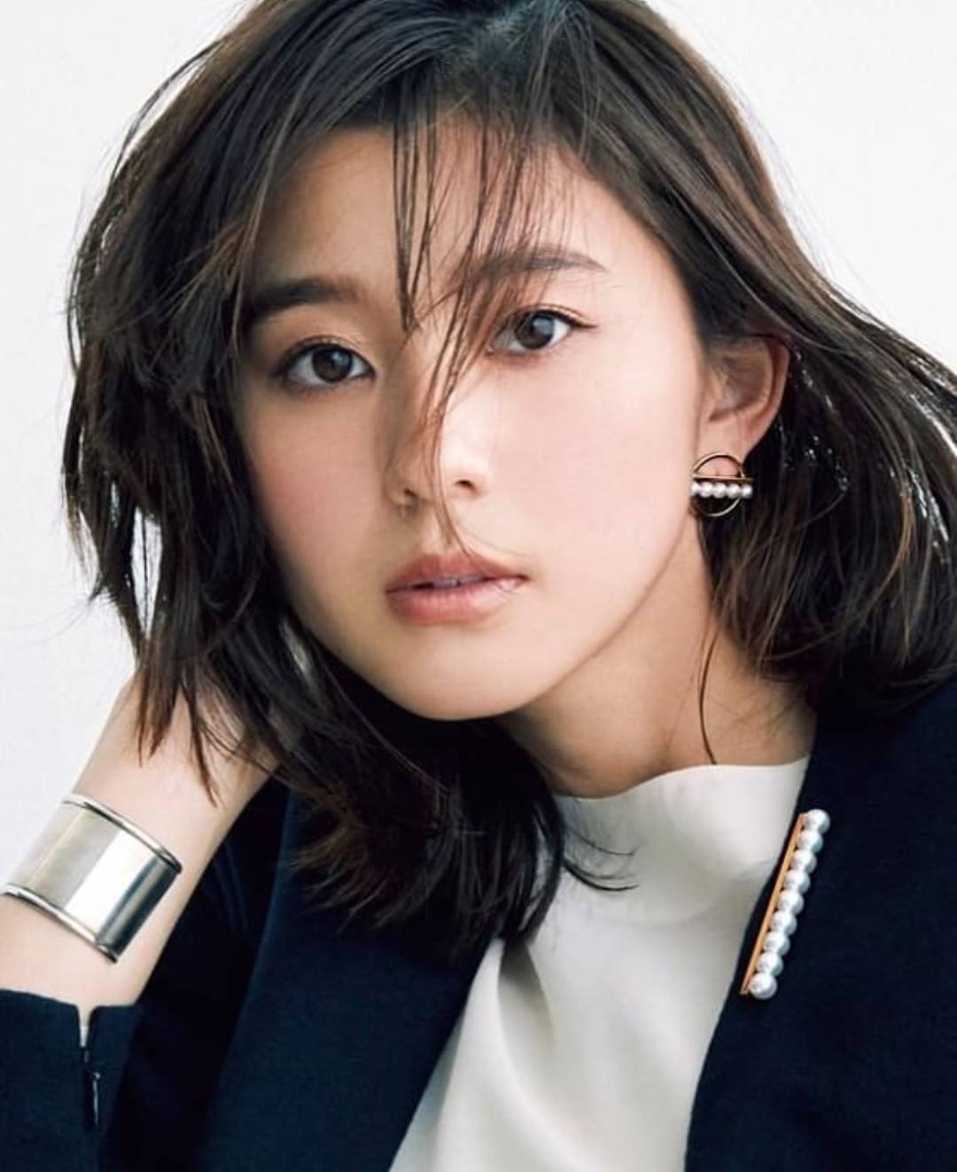 日本女演員及模特兒有著漂亮線條朝比奈彩-第1章-图片9