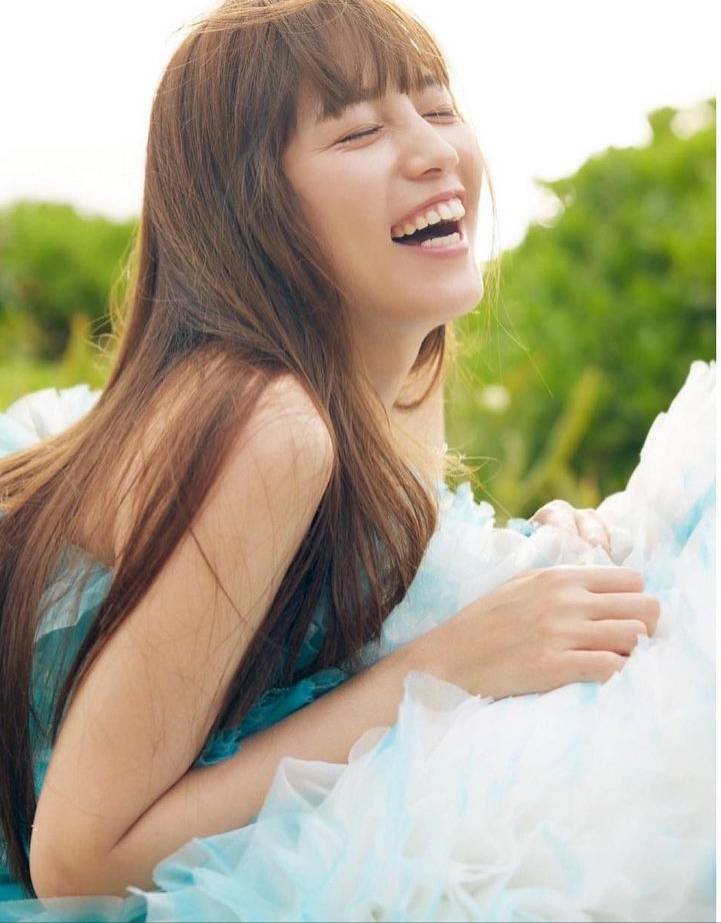 日本女演員潮流雜誌《nicola》的專屬模特兒川口春奈-第1章-图片9