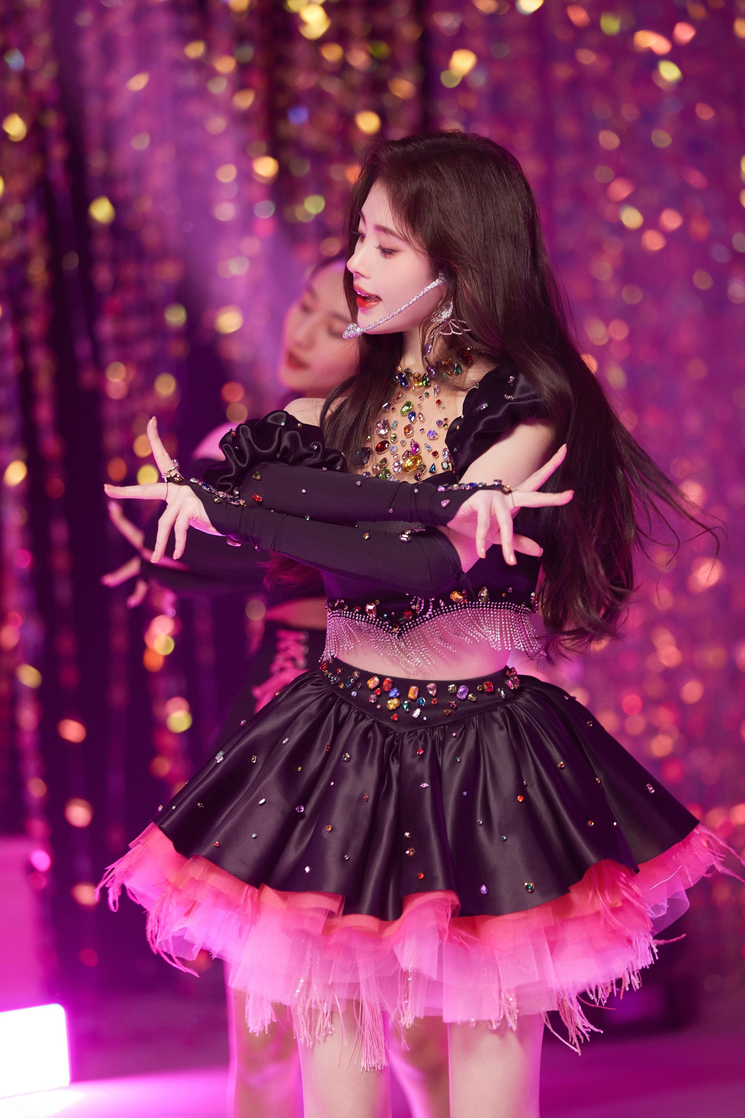 《Be My POI》特別舞台－鞠婧禕[套圖]-第1章-图片9