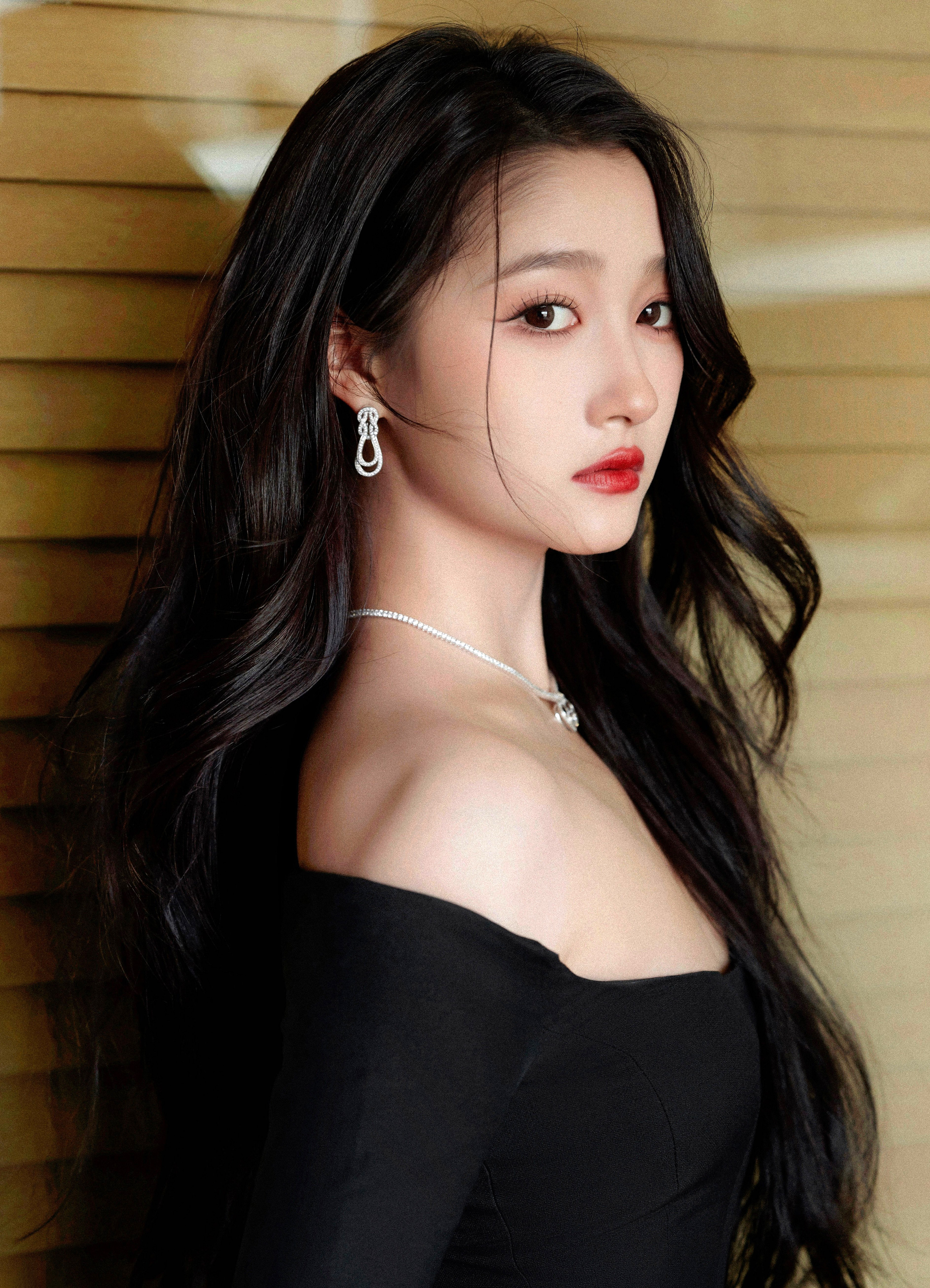 小洋裝大長腿—關曉彤[高清套圖]-第1章-图片6