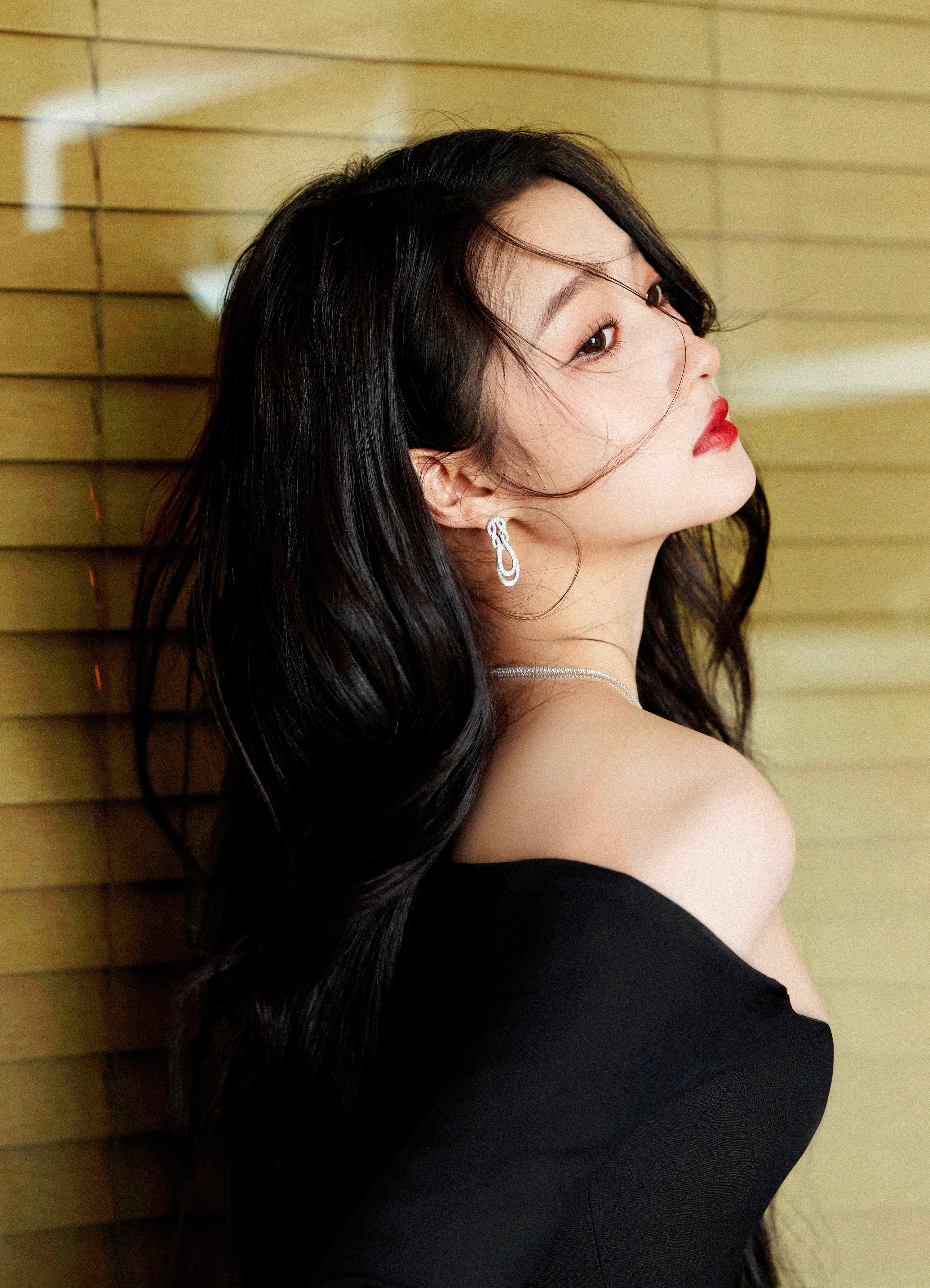 小洋裝大長腿—關曉彤[高清套圖]-第1章-图片7